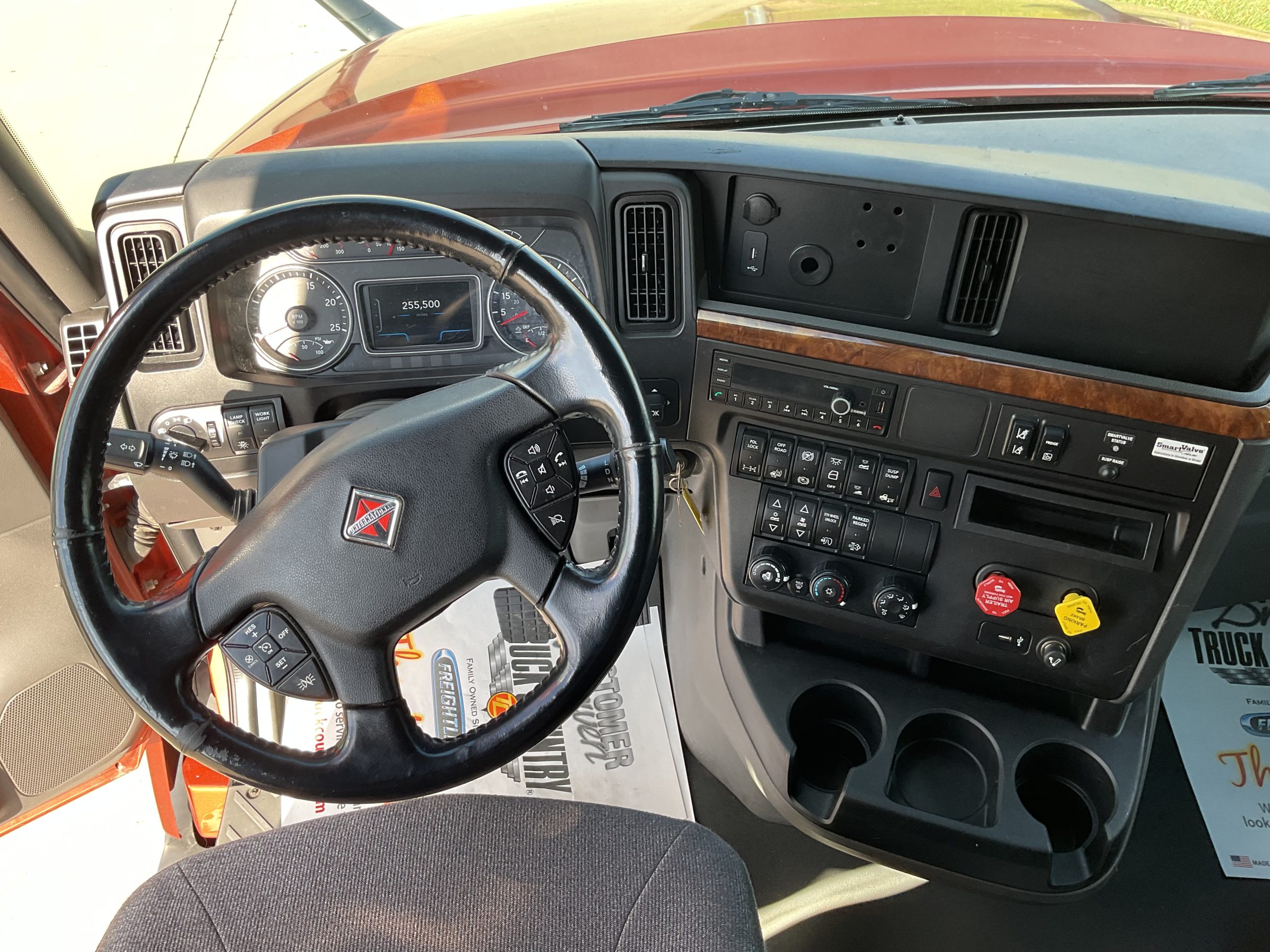 2022 International LT625 2022 International LT625 - image 5 of 6