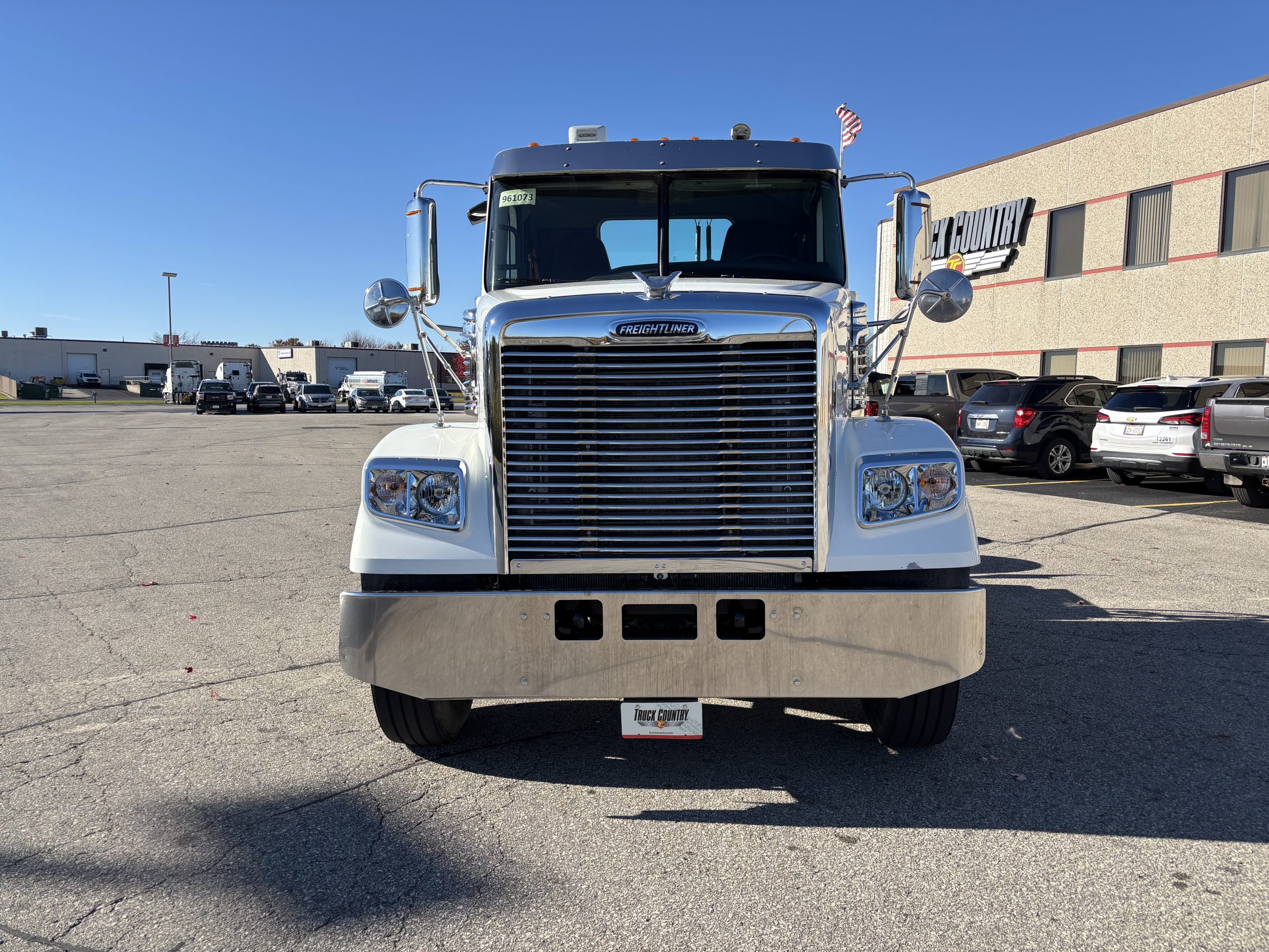 2020 Freightliner 122SD 2020 Freightliner 122SD - image 2 of 6