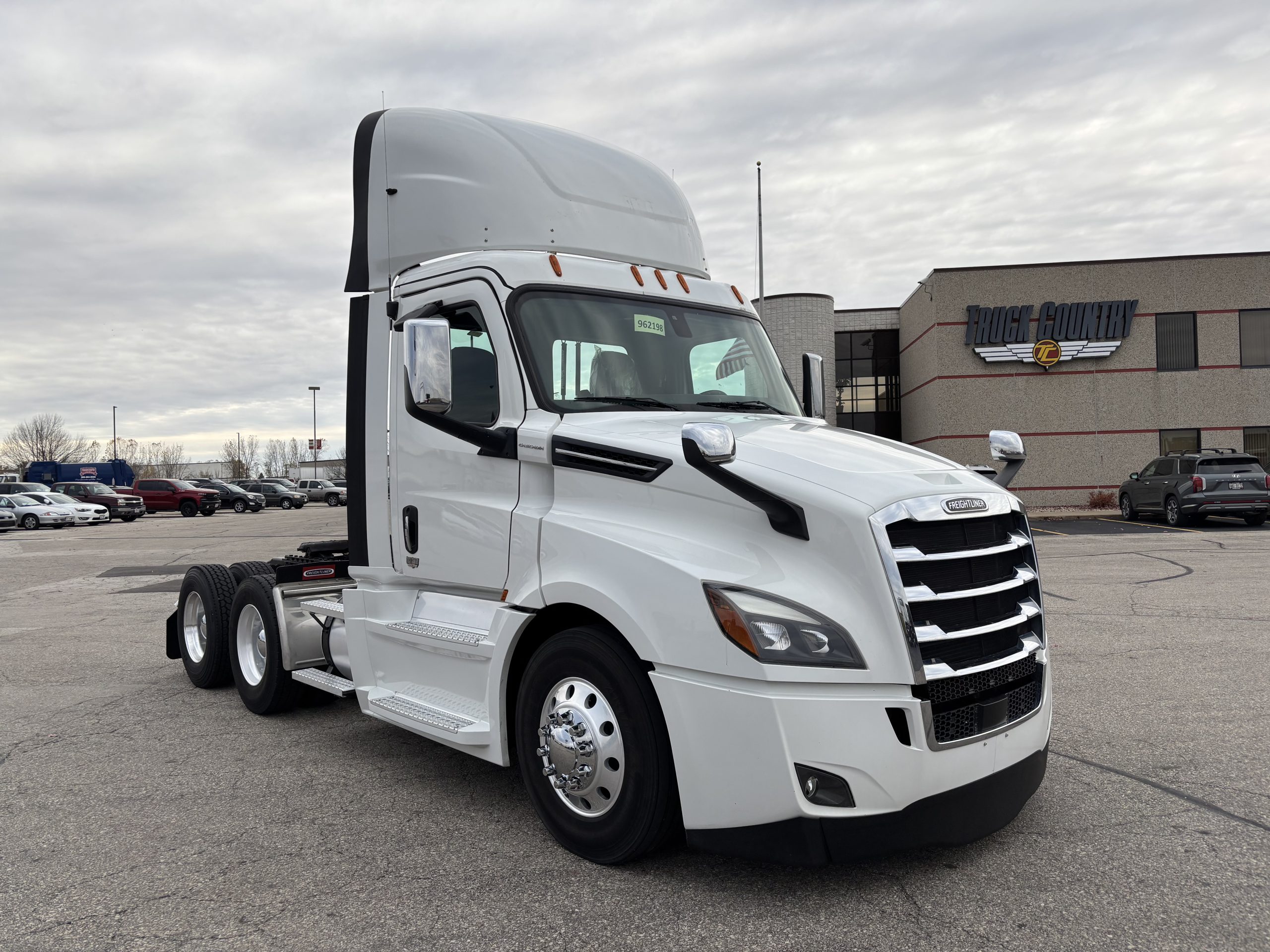 2019 Freightliner PT126 2019 Freightliner PT126 - image 3 of 6