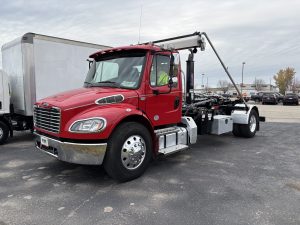 2022 Freightliner M2 106 068Rf00000UPe4E