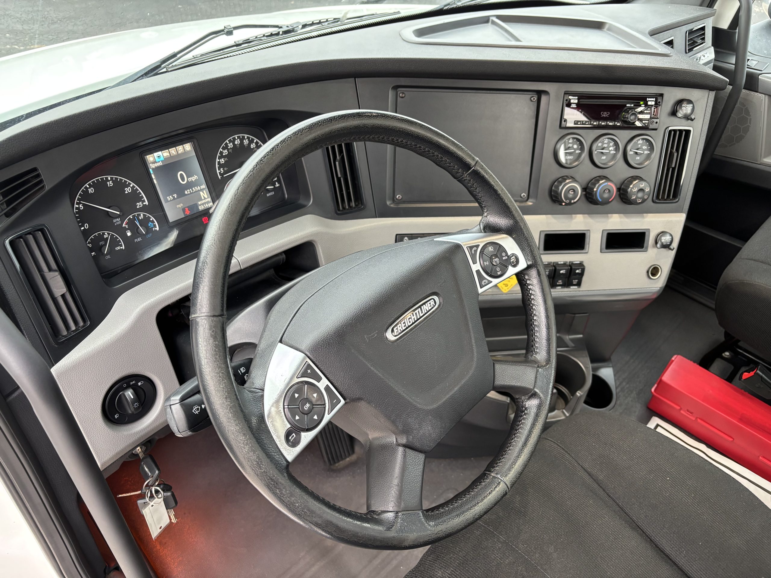 2019 Freightliner PT126 2019 Freightliner PT126 - image 4 of 6