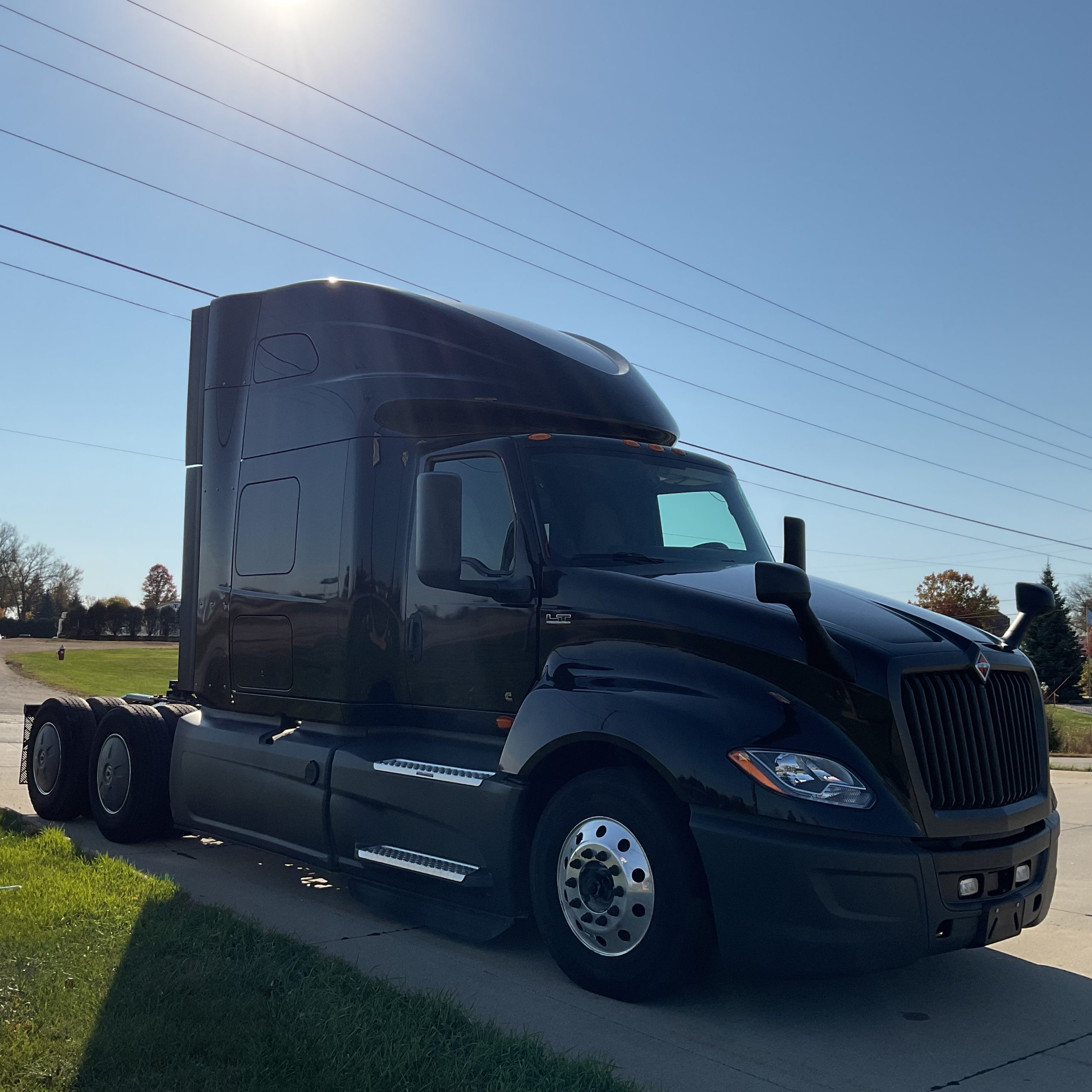 2022 International LT625 2022 International LT625 - image 3 of 6