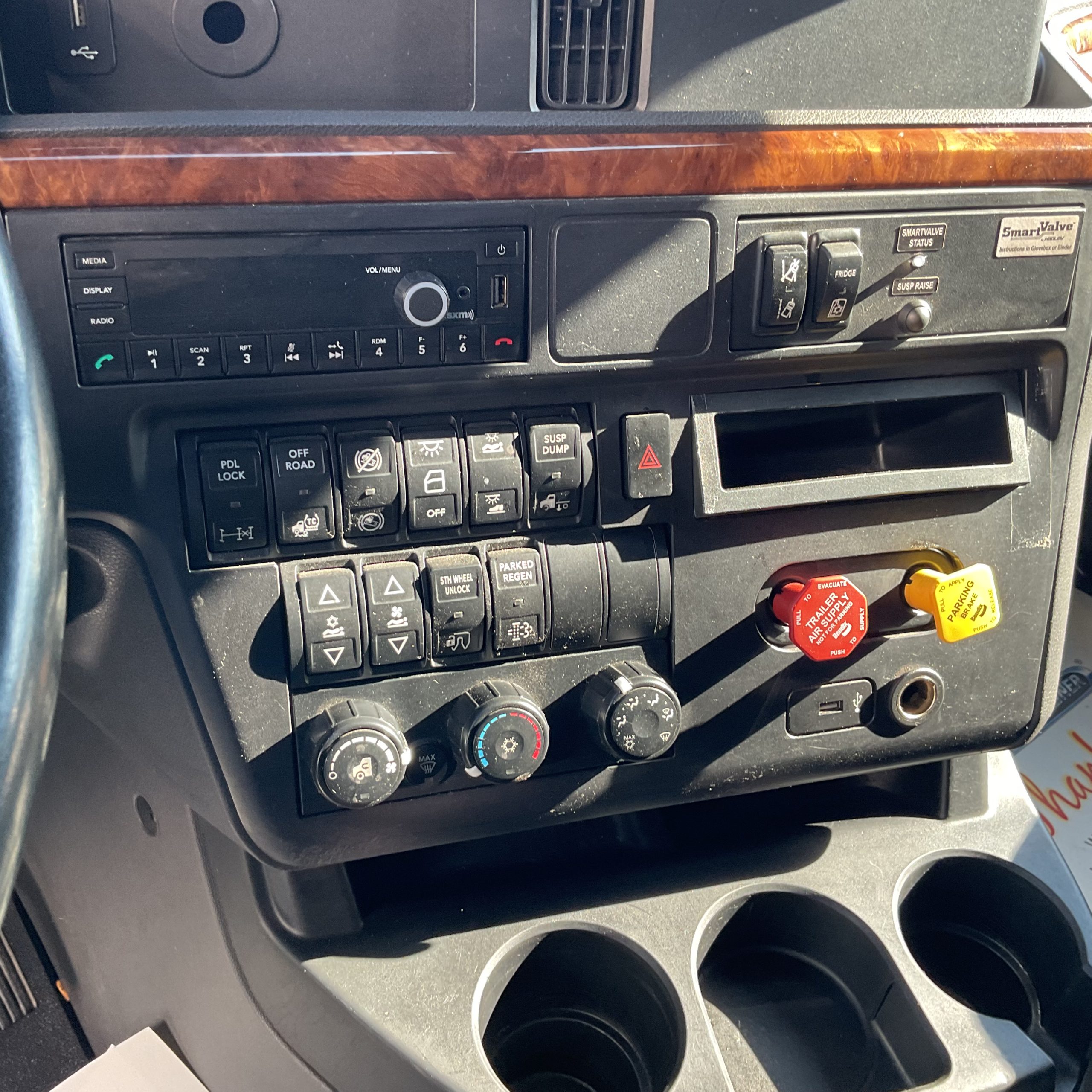 2022 International LT625 2022 International LT625 - image 6 of 6