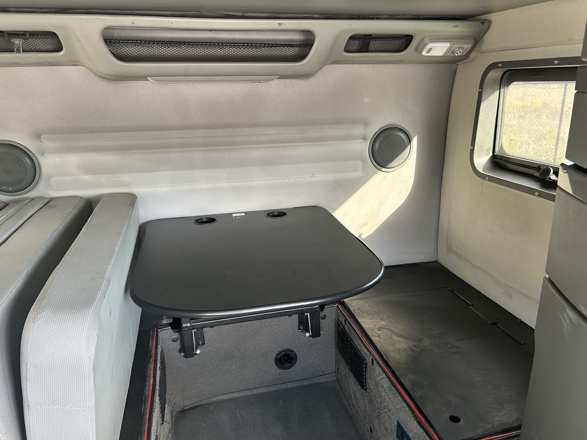 2022 Volvo VNL860 2022 Volvo VNL860 - image 6 of 6