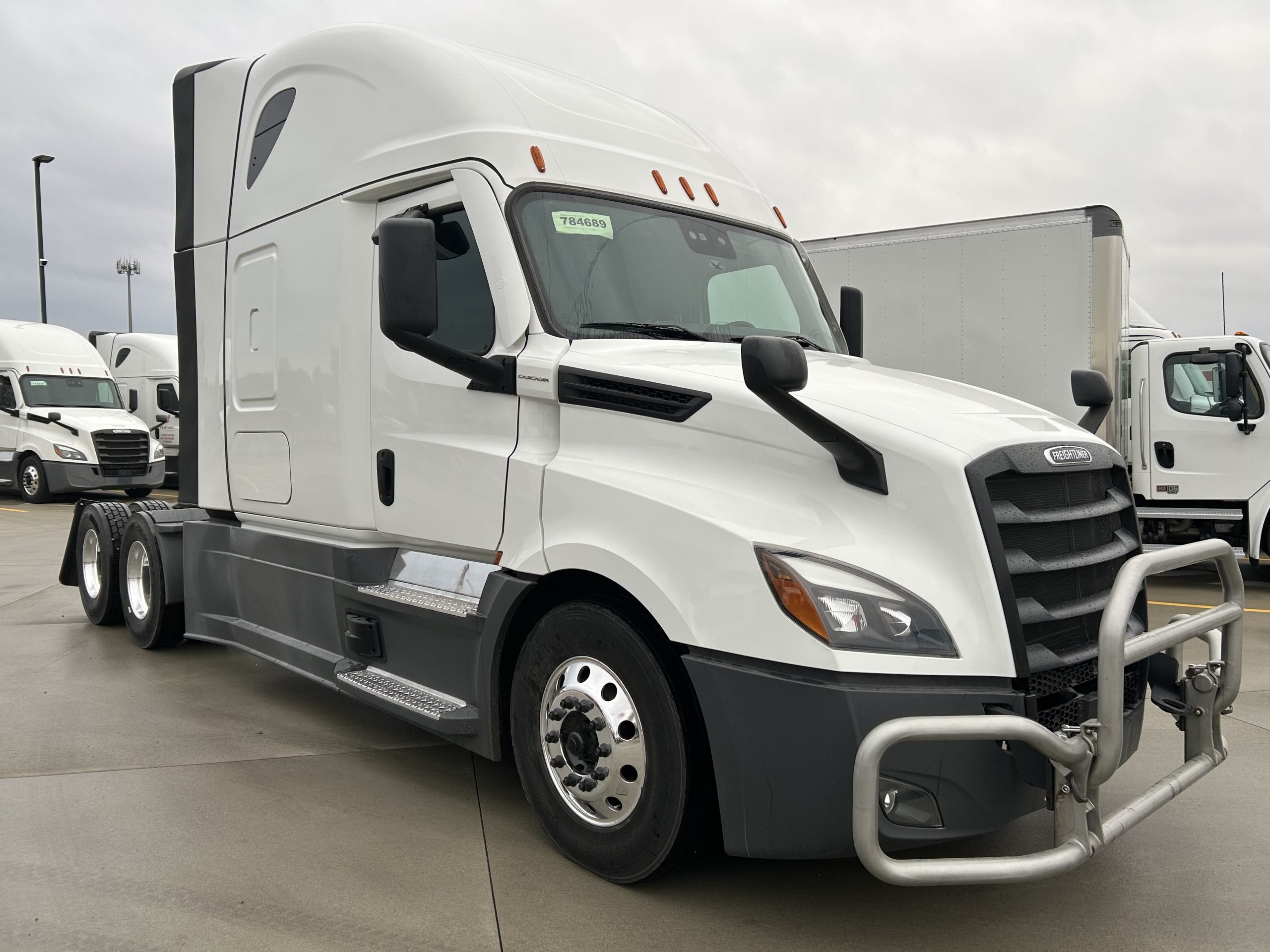 2023 Freightliner PT126SLP 2023 Freightliner PT126SLP - image 3 of 6