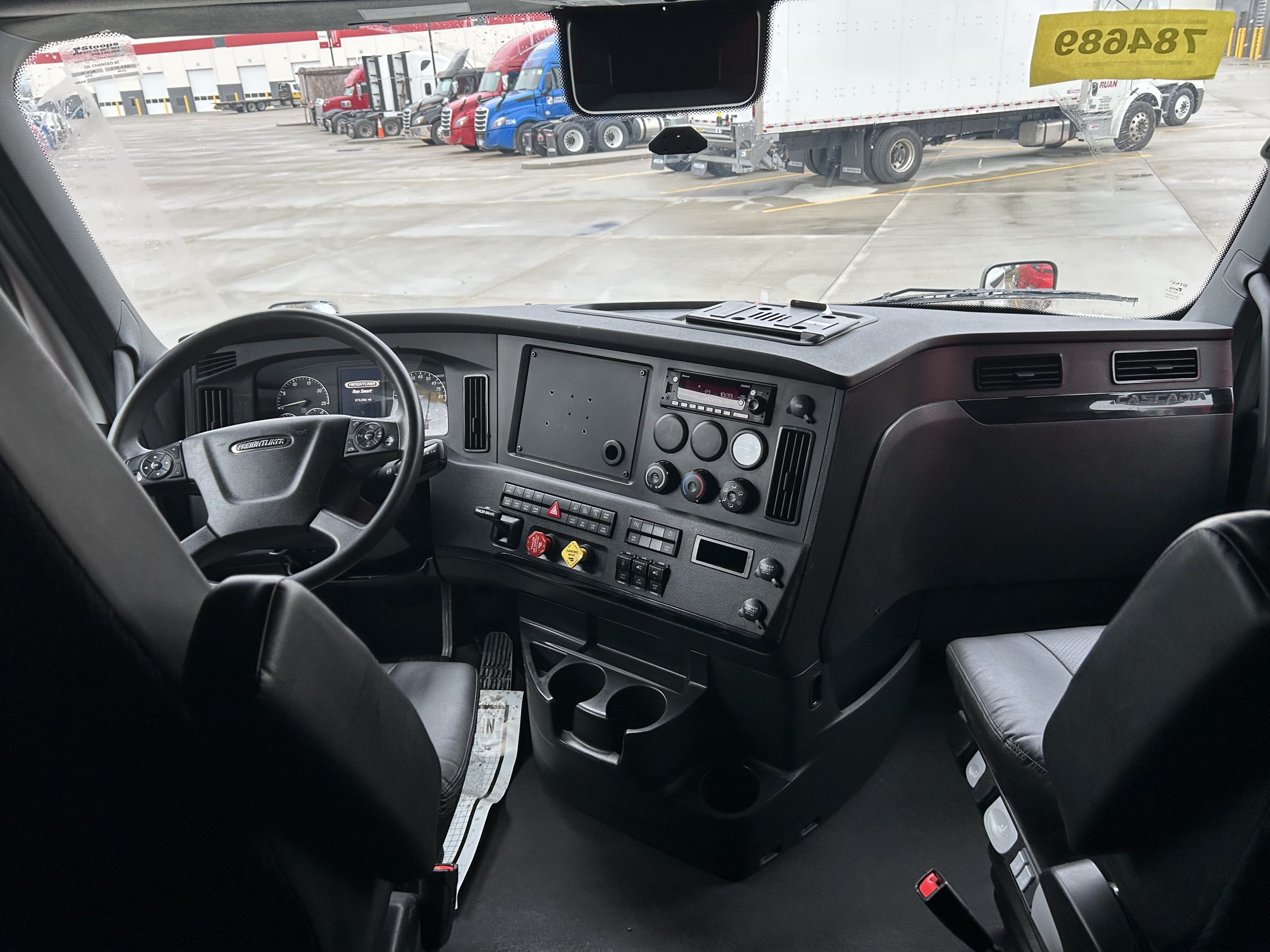 2023 Freightliner PT126SLP 2023 Freightliner PT126SLP - image 5 of 6