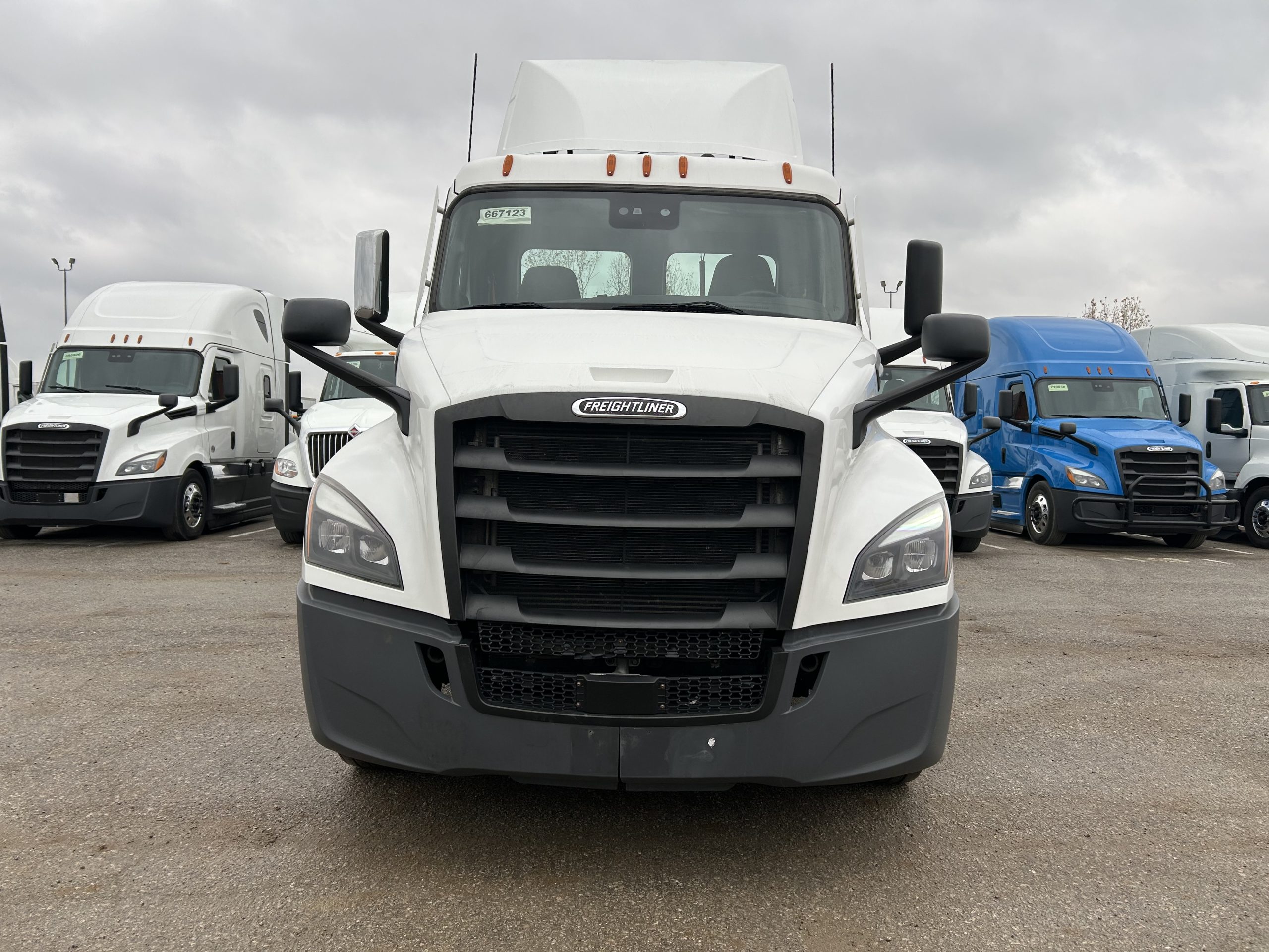 2020 Freightliner PT126DC 2020 Freightliner PT126DC - image 2 of 5