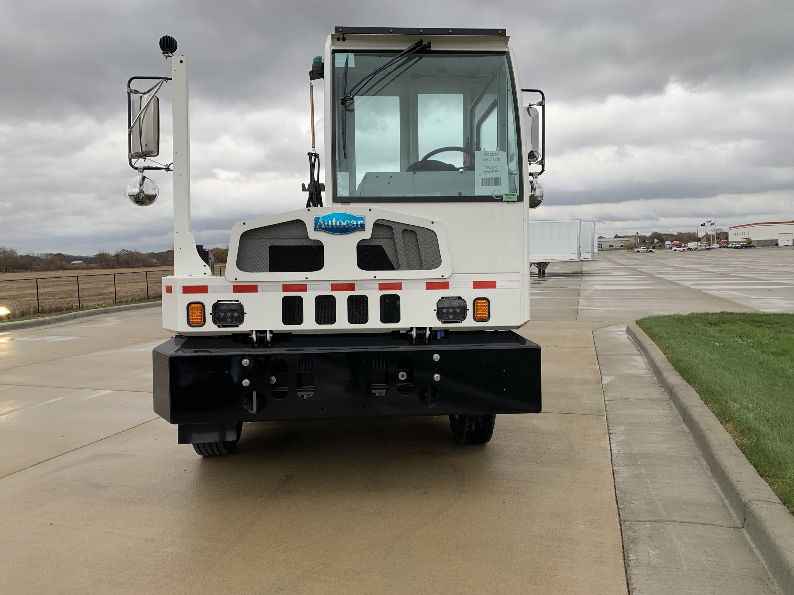 2024 Autocar EACTT42 2024 Autocar EACTT42 - image 1 of 3