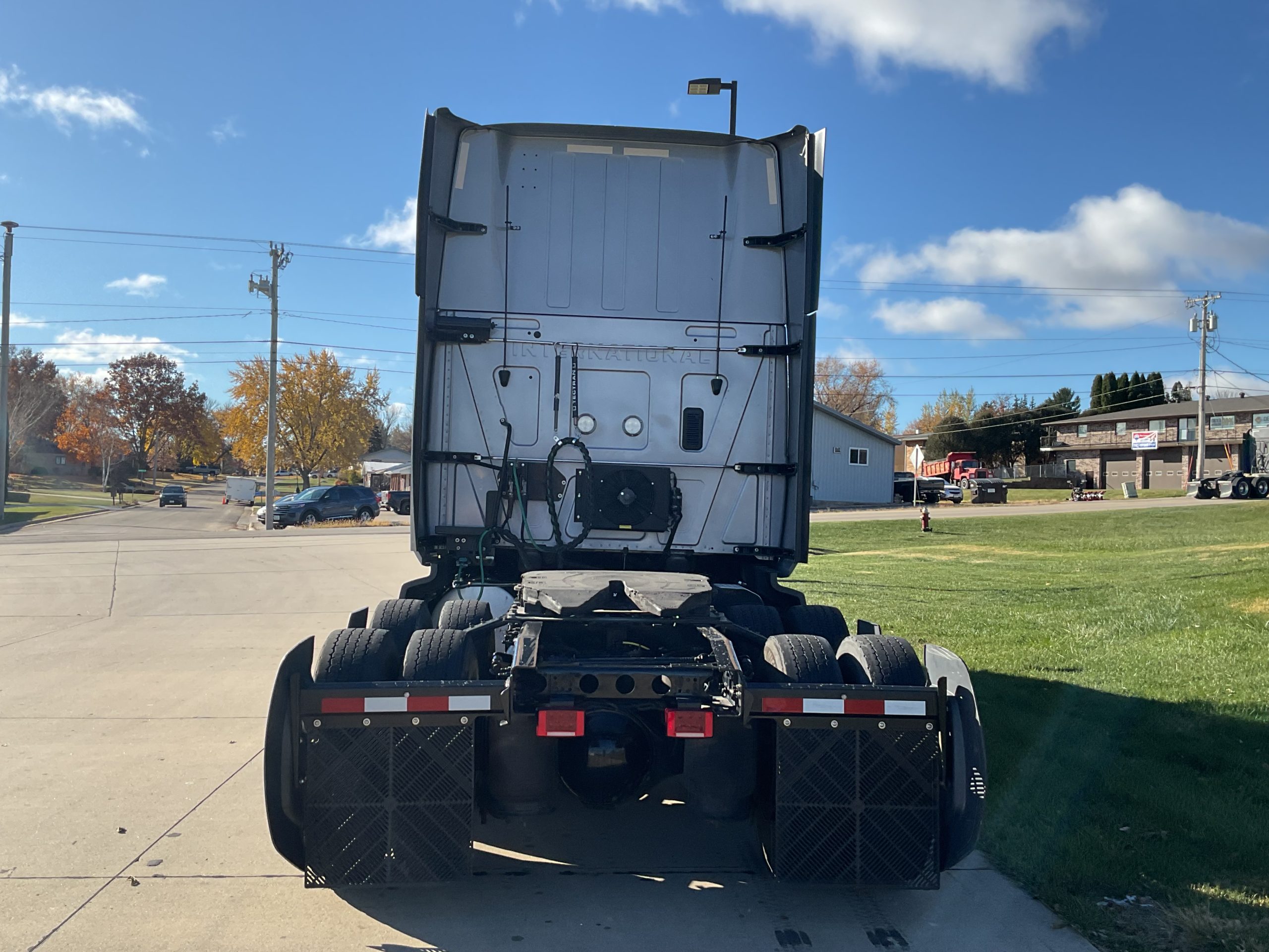 2022 International LT625 2022 International LT625 - image 4 of 6