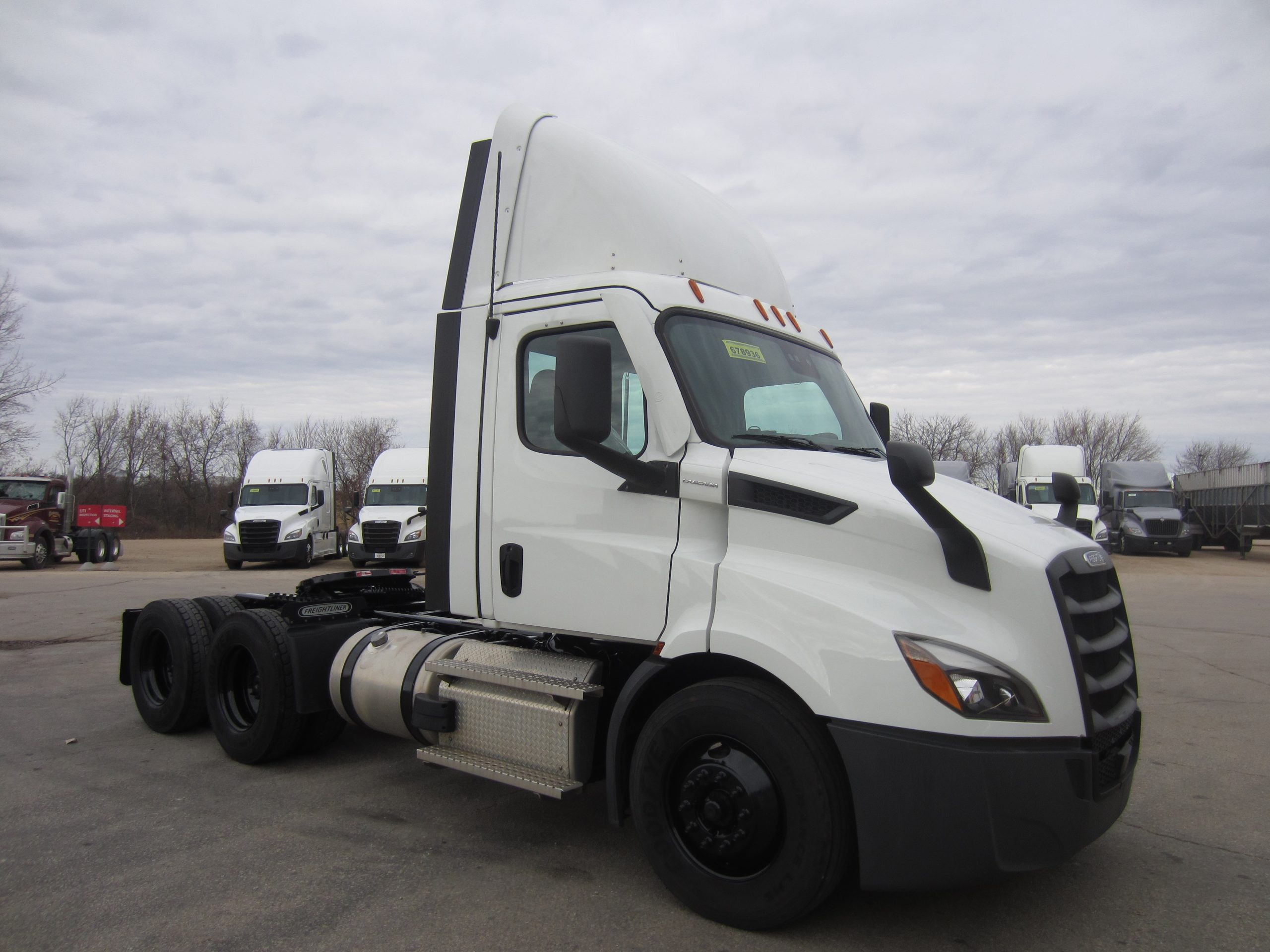 2021 Freightliner PE116 - image 3 of 6