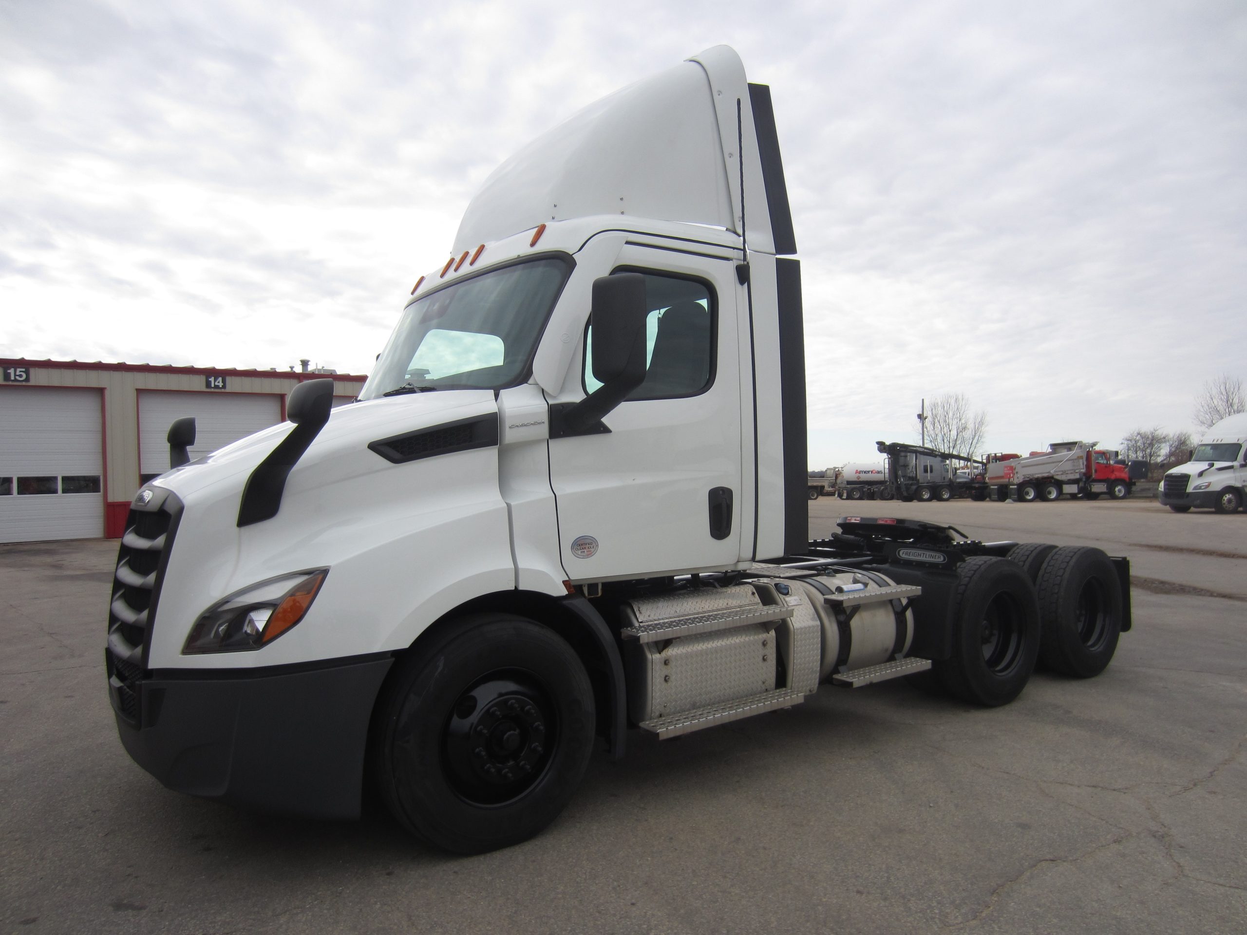 2021 Freightliner PE116 - image 1 of 6