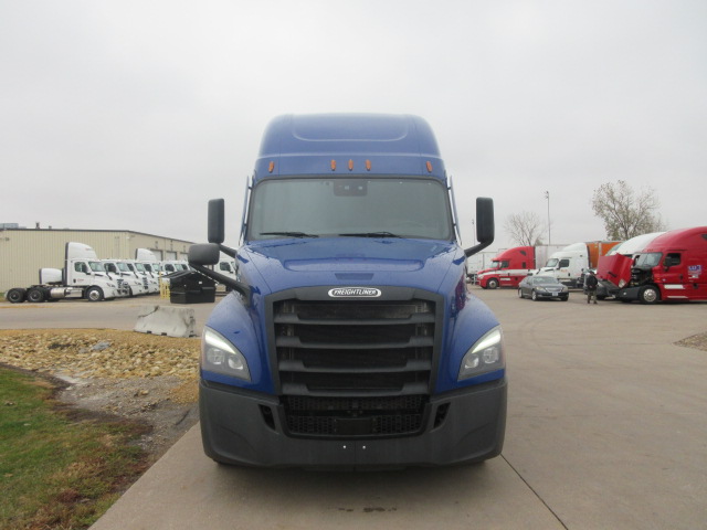 2022 Freightliner PT126 2022 Freightliner PT126 - image 2 of 6