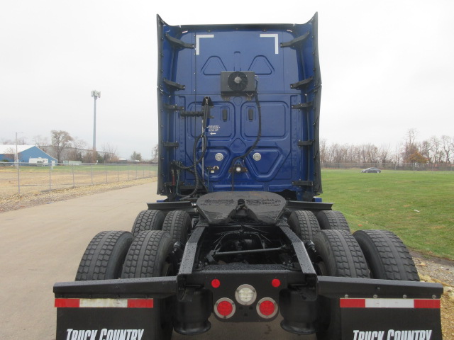 2022 Freightliner PT126 2022 Freightliner PT126 - image 4 of 6