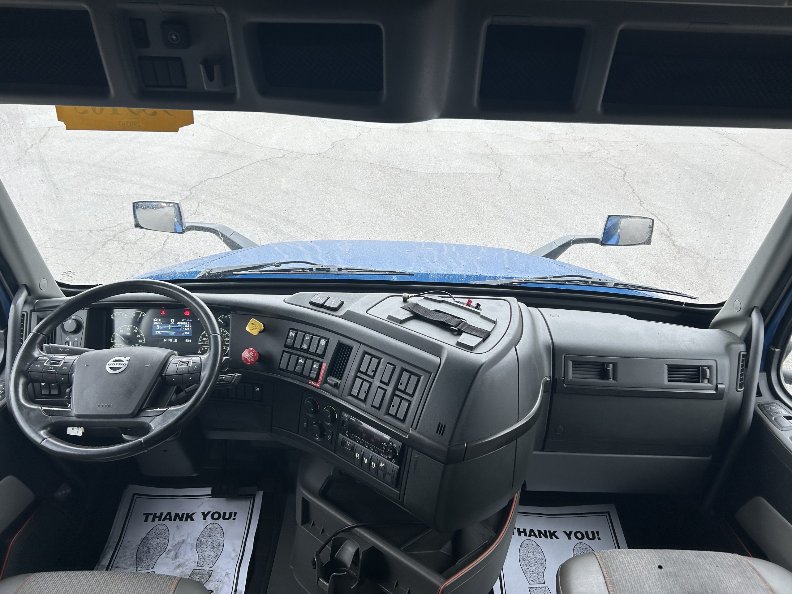 2022 Volvo VNL760 2022 Volvo VNL760 - image 5 of 6