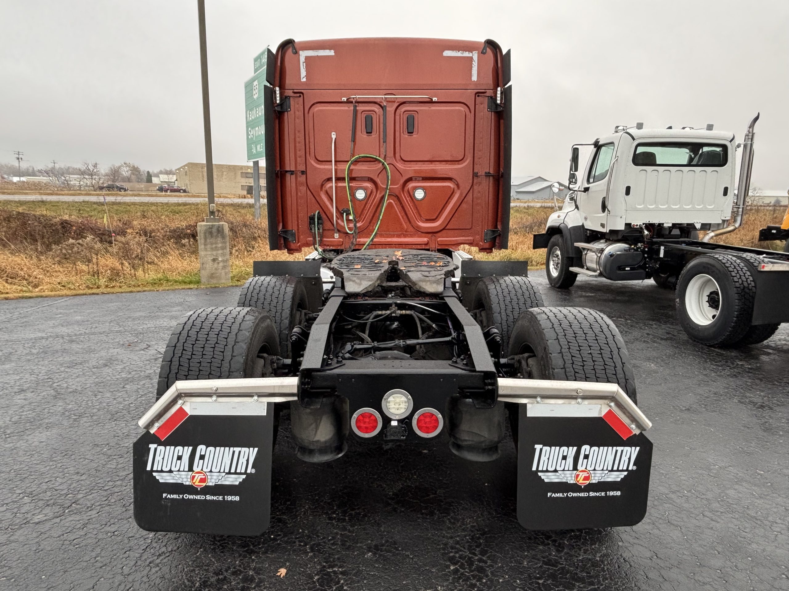 2022 Freightliner PT126 2022 Freightliner PT126 - image 4 of 6