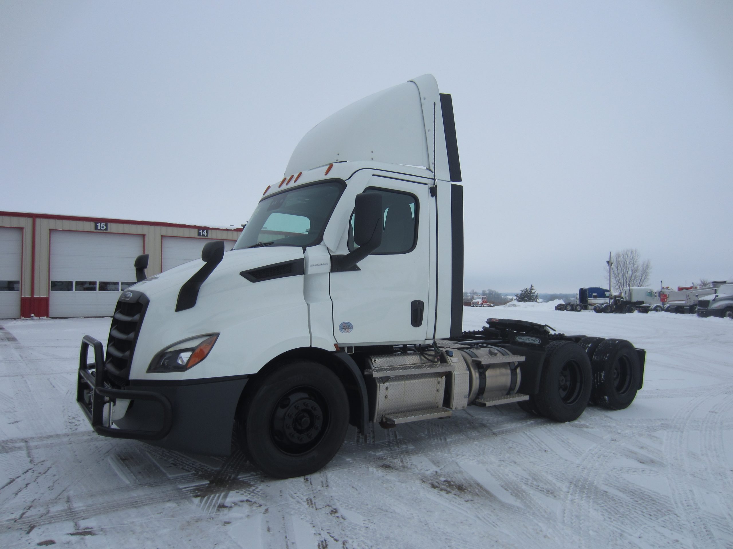 2021 Freightliner PE116 - image 1 of 6