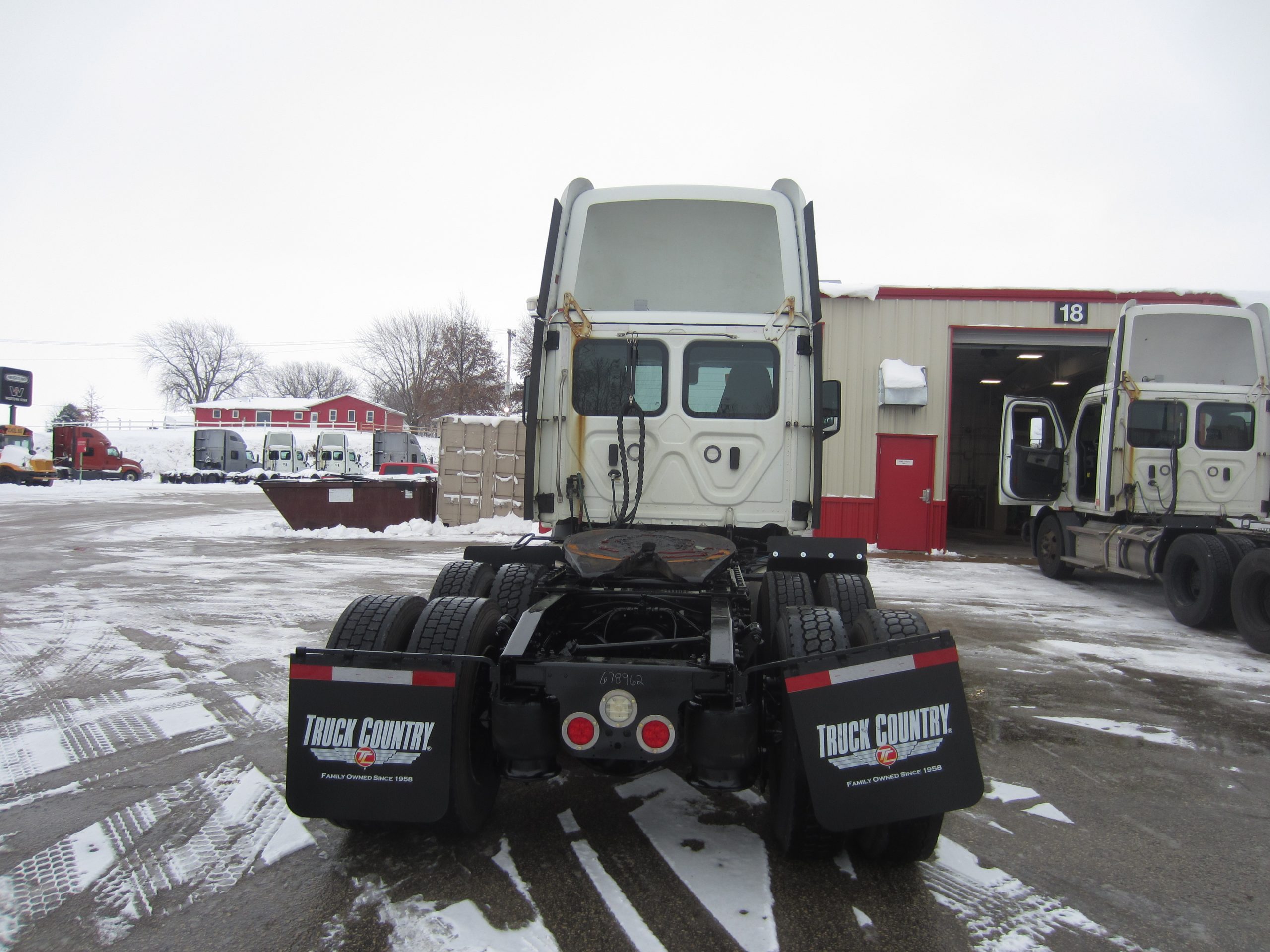 2021 Freightliner PE116 - image 4 of 6
