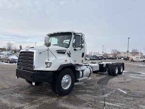 2017 Freightliner 114SD 068Rf00000WyQGZ