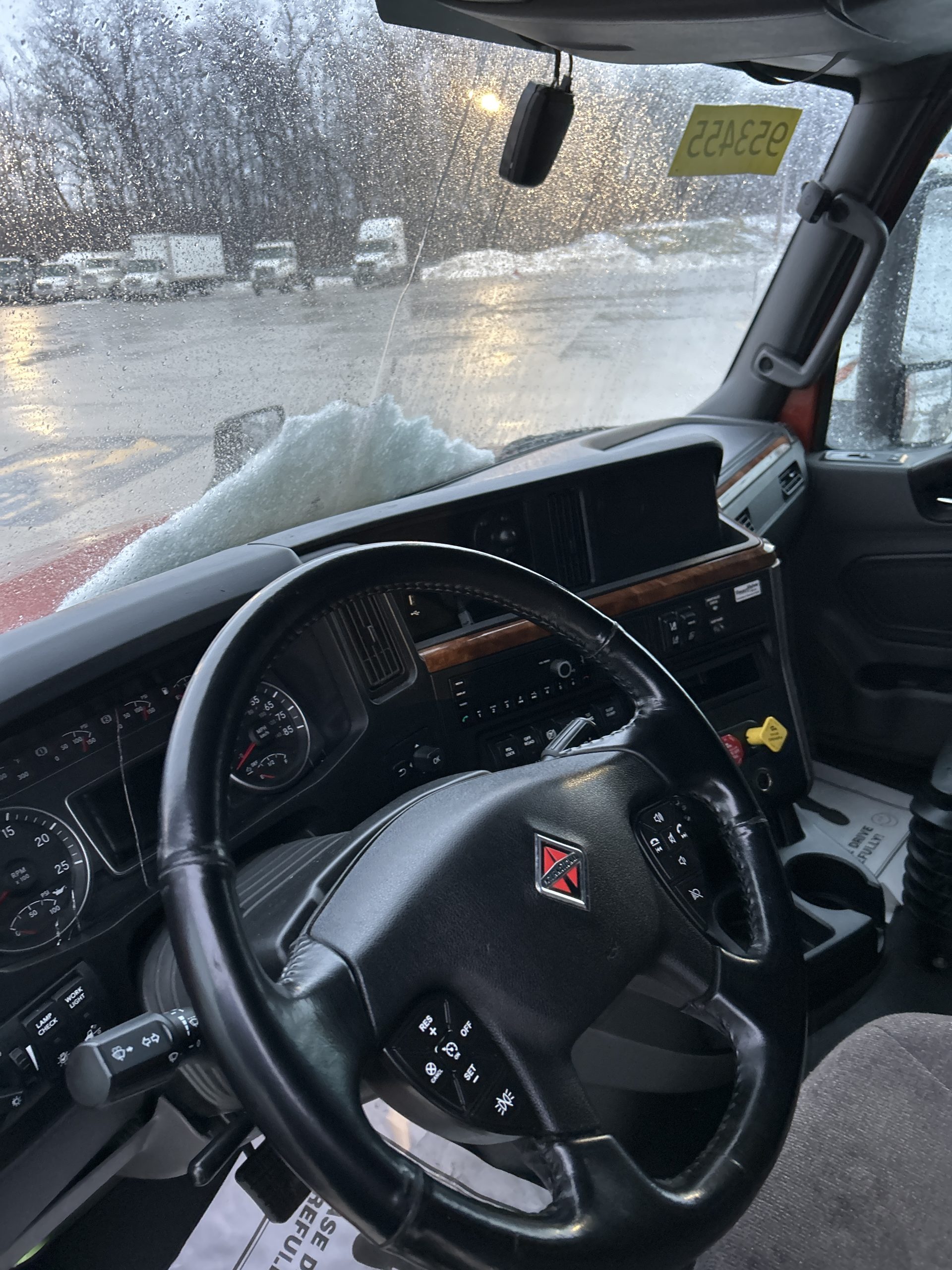 2022 International LT625 2022 International LT625 - image 6 of 6