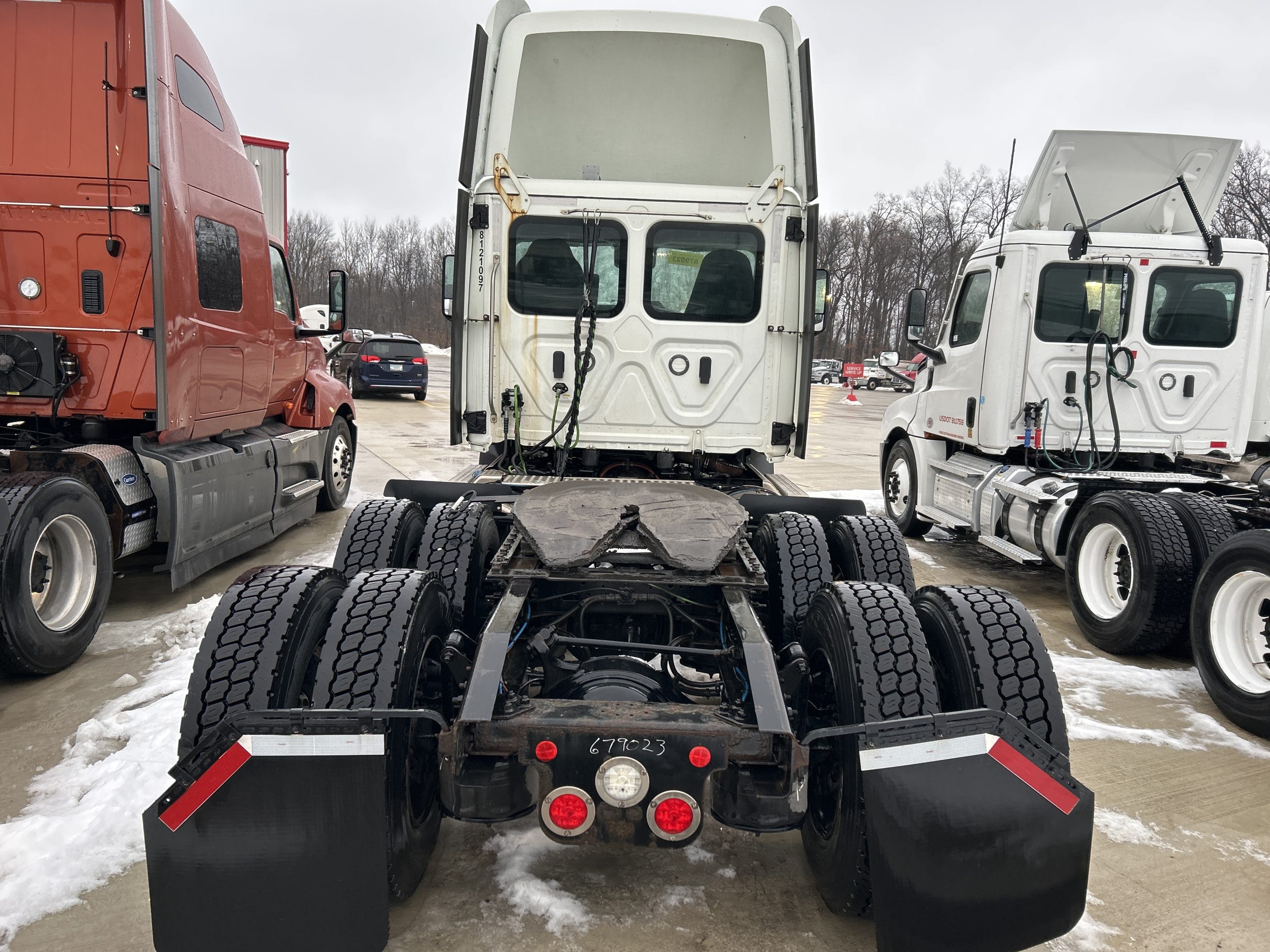 2021 Freightliner PE116 2021 Freightliner PE116 - image 3 of 3