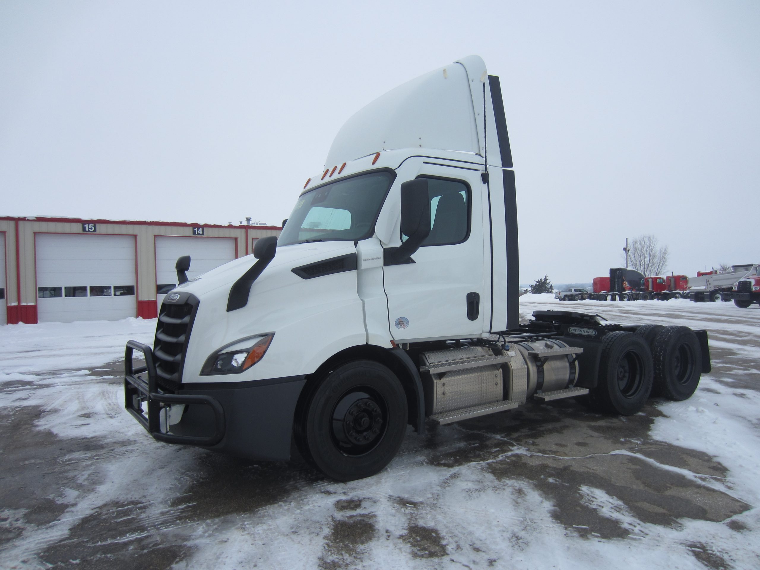2021 Freightliner PE116DC 2021 Freightliner PE116DC - image 1 of 6