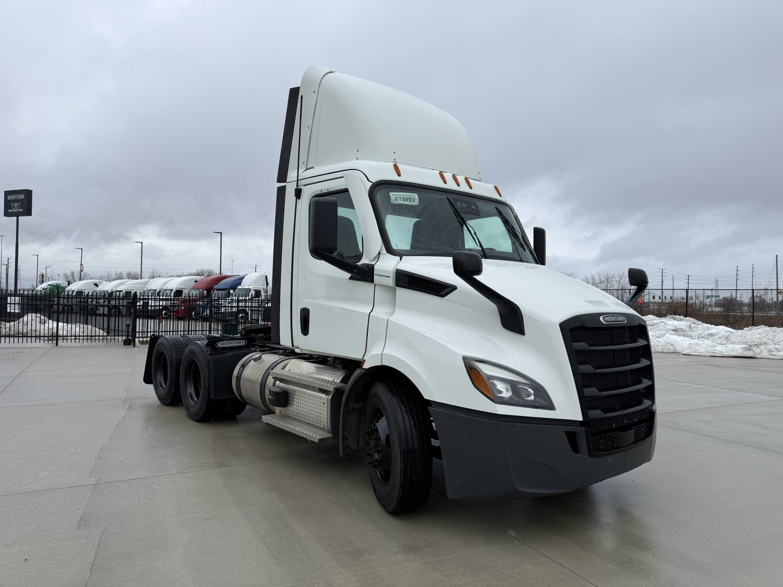 2021 Freightliner PE116 2021 Freightliner PE116 - image 6 of 6