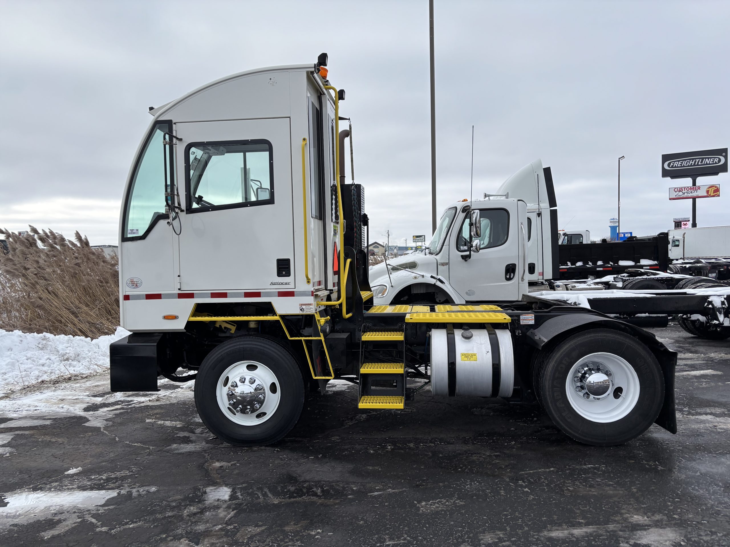 2022 Autocar ACTT42 2022 Autocar ACTT42 - image 5 of 6