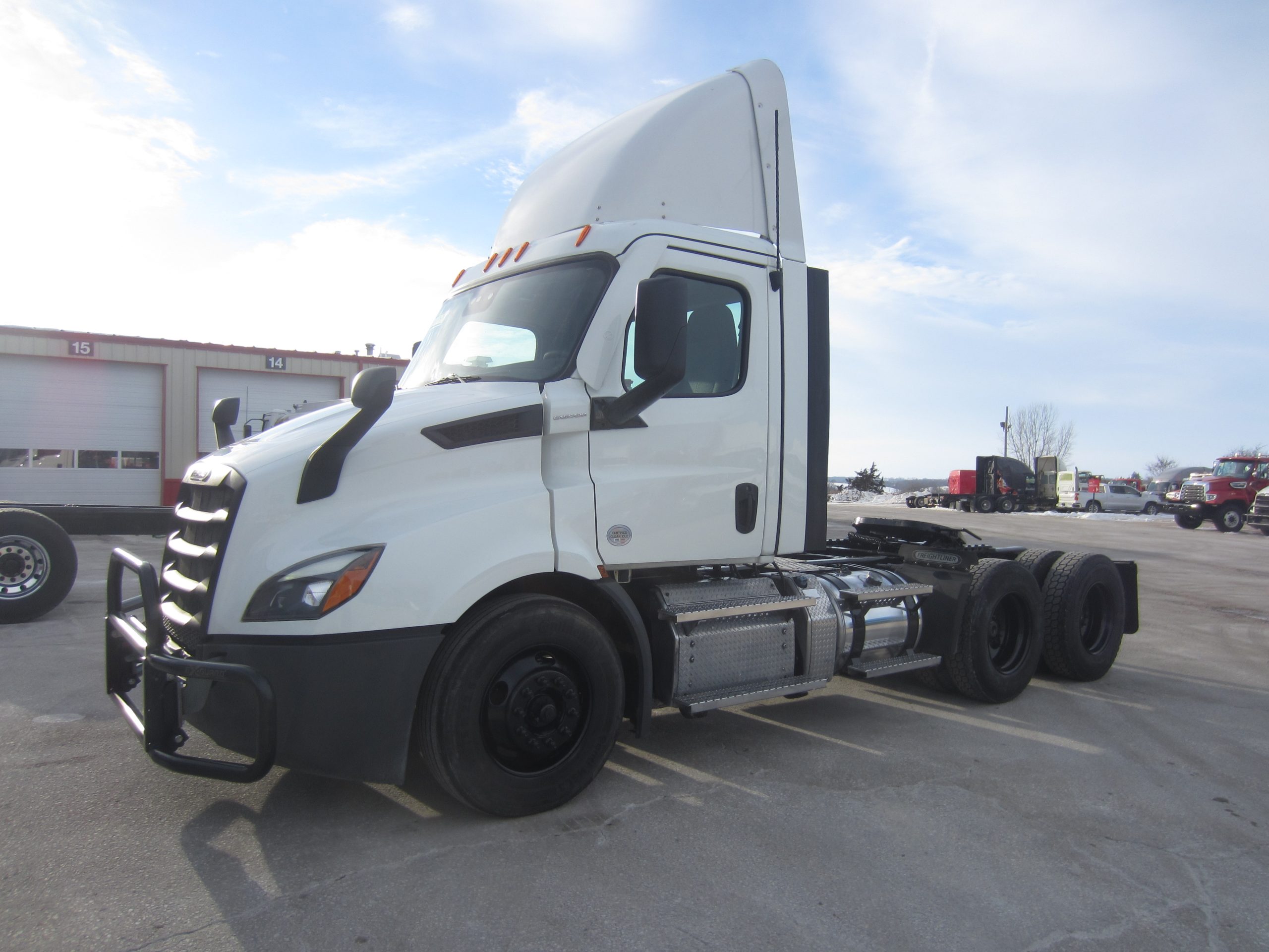 2021 Freightliner PE116DC 2021 Freightliner PE116DC - image 1 of 6