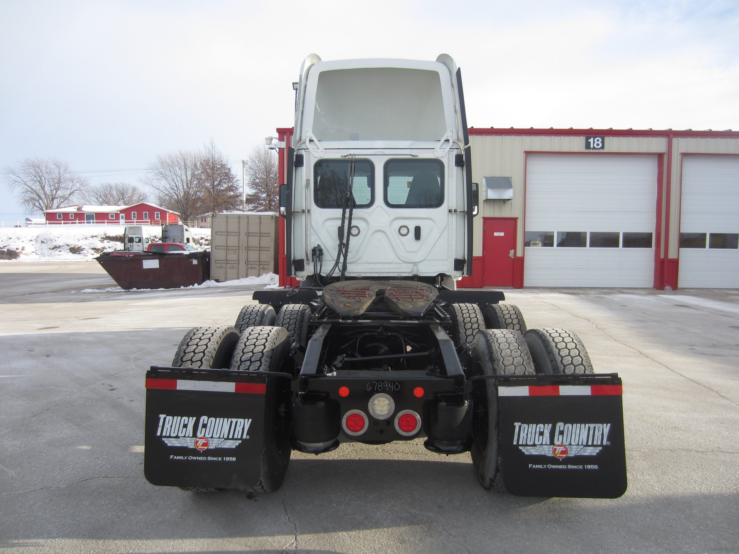 2021 Freightliner PE116DC 2021 Freightliner PE116DC - image 4 of 6