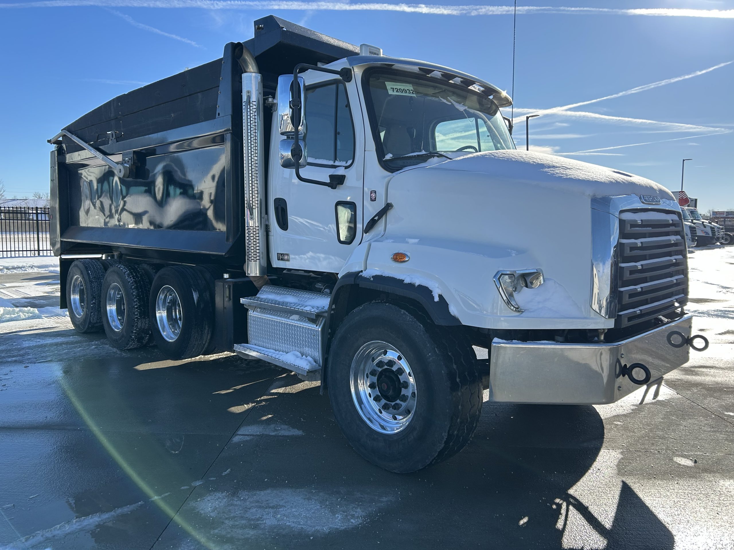 2022 Freightliner 114SD 2022 Freightliner 114SD - image 3 of 6