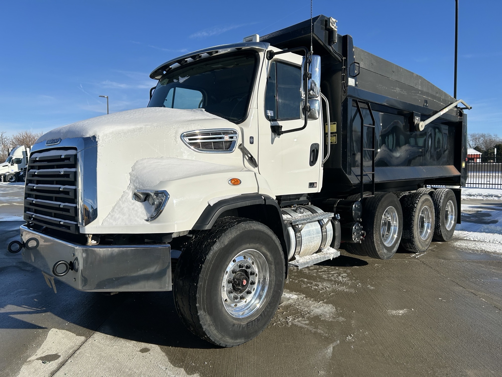 2022 Freightliner 114SD 2022 Freightliner 114SD - image 1 of 6