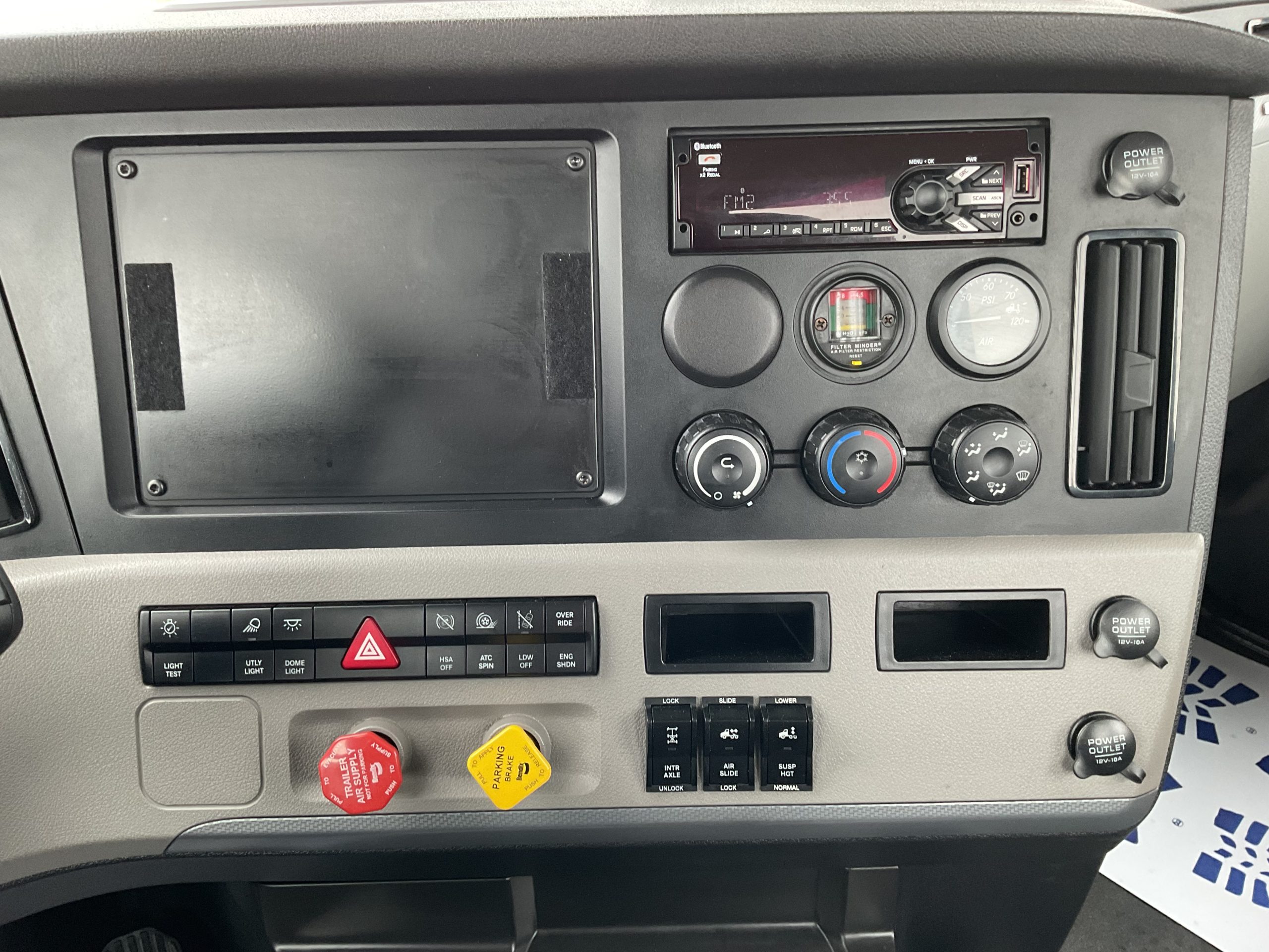 2021 Freightliner PE116 2021 Freightliner PE116 - image 6 of 6