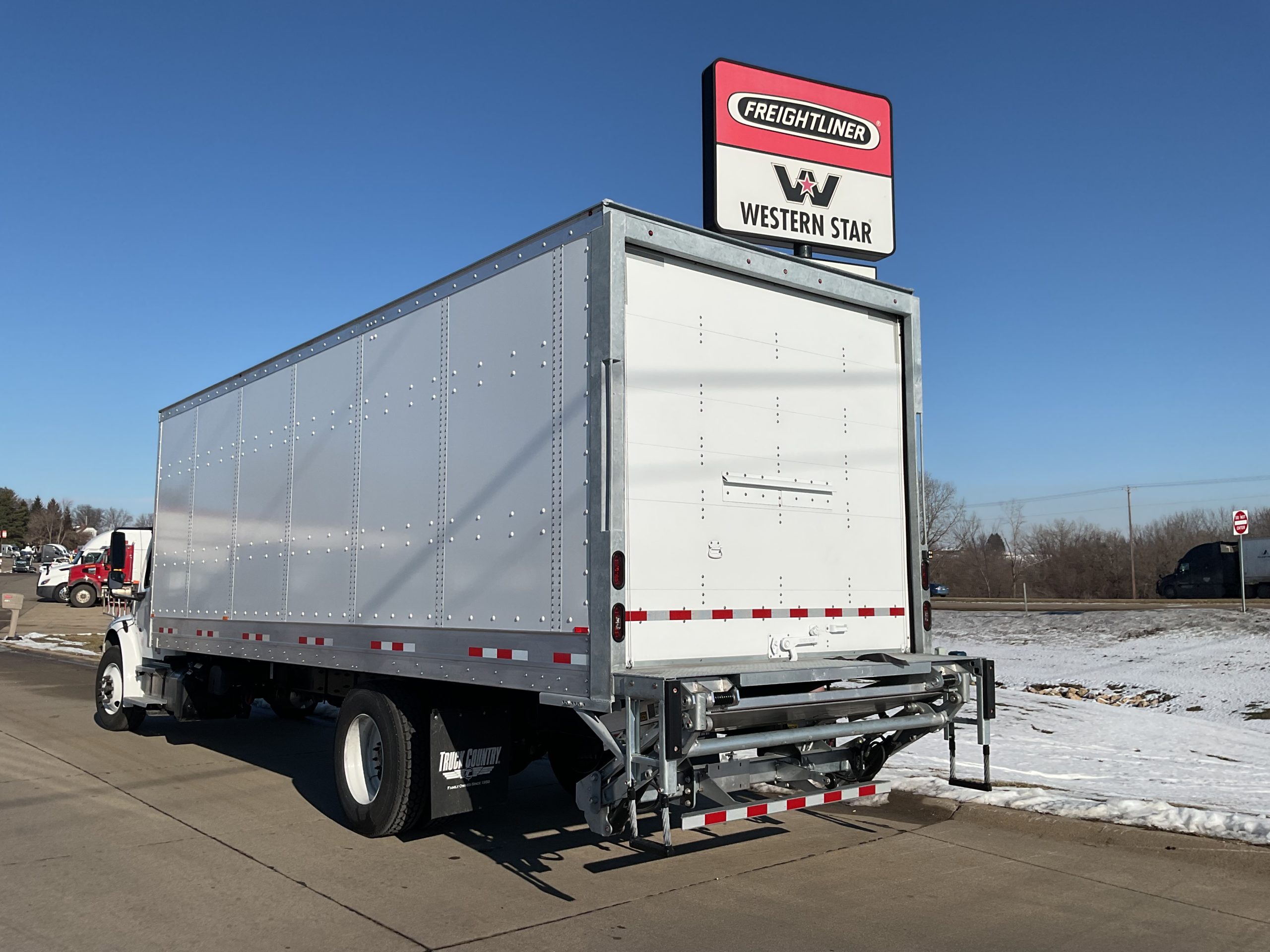 2026 Freightliner M2106 2026 Freightliner M2106 - image 4 of 4