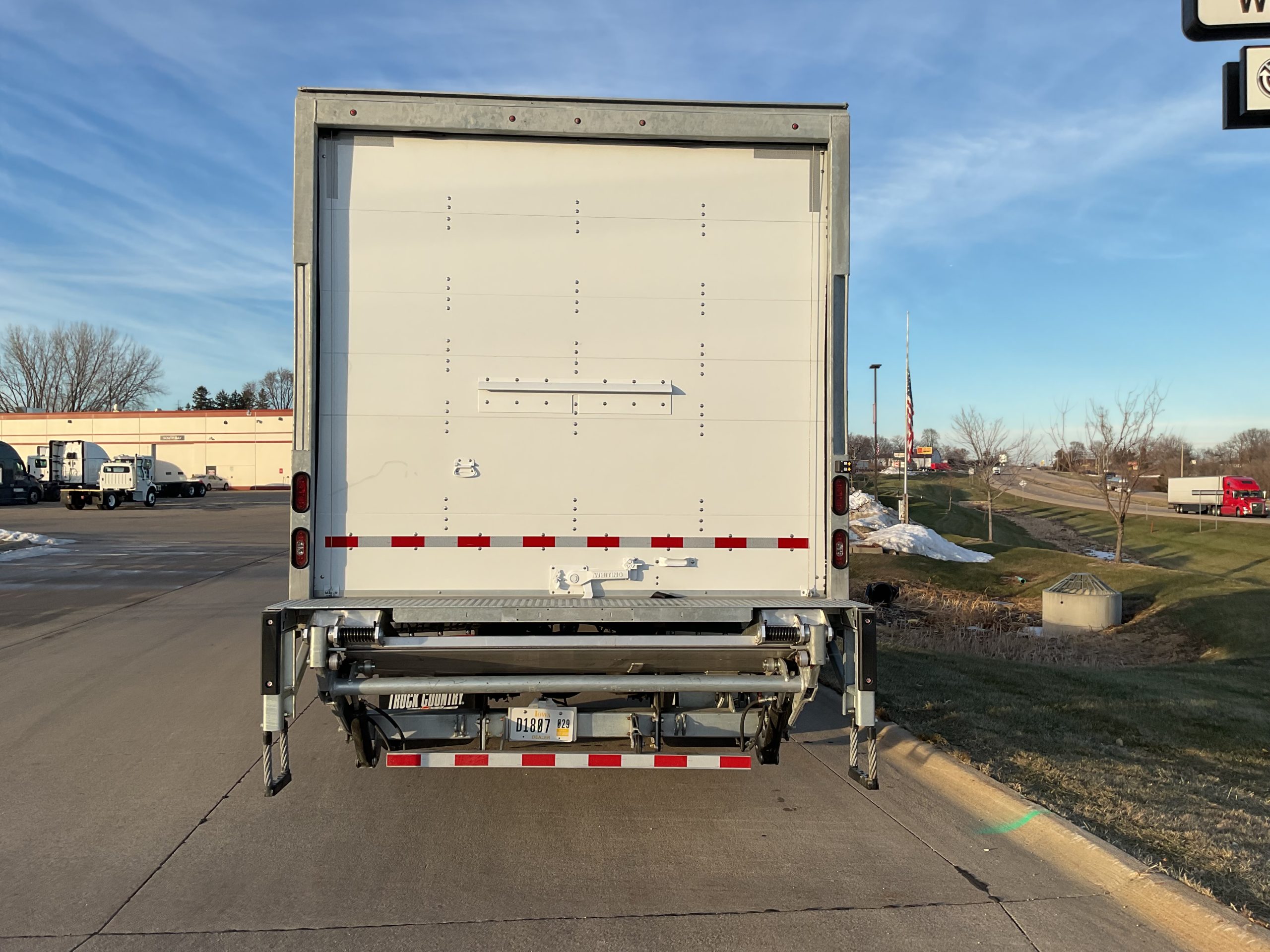 2026 Freightliner M2106 2026 Freightliner M2106 - image 4 of 6