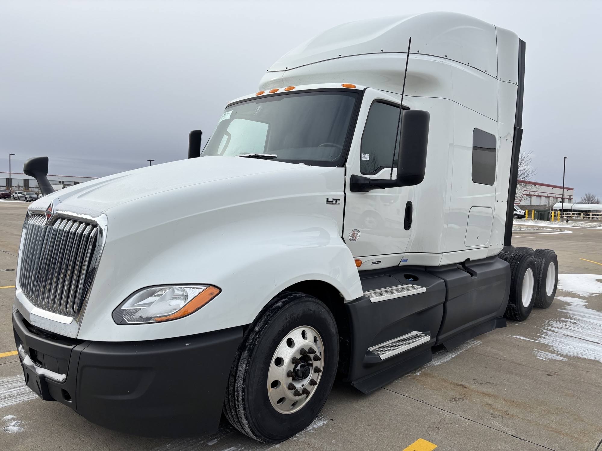 2022 International LT625 2022 International LT625 - image 1 of 6