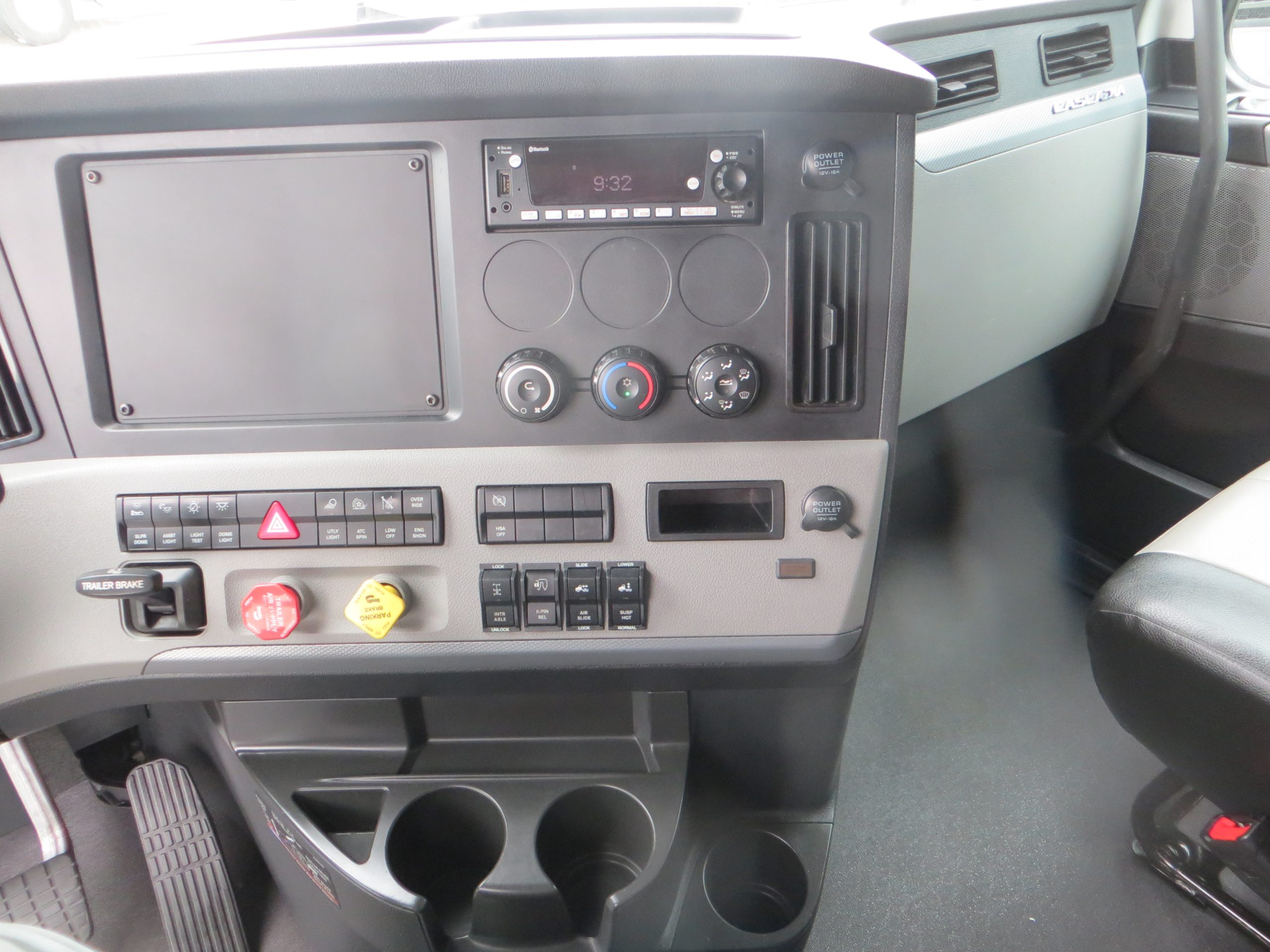 2022 Freightliner PT126 2022 Freightliner PT126 - image 5 of 6