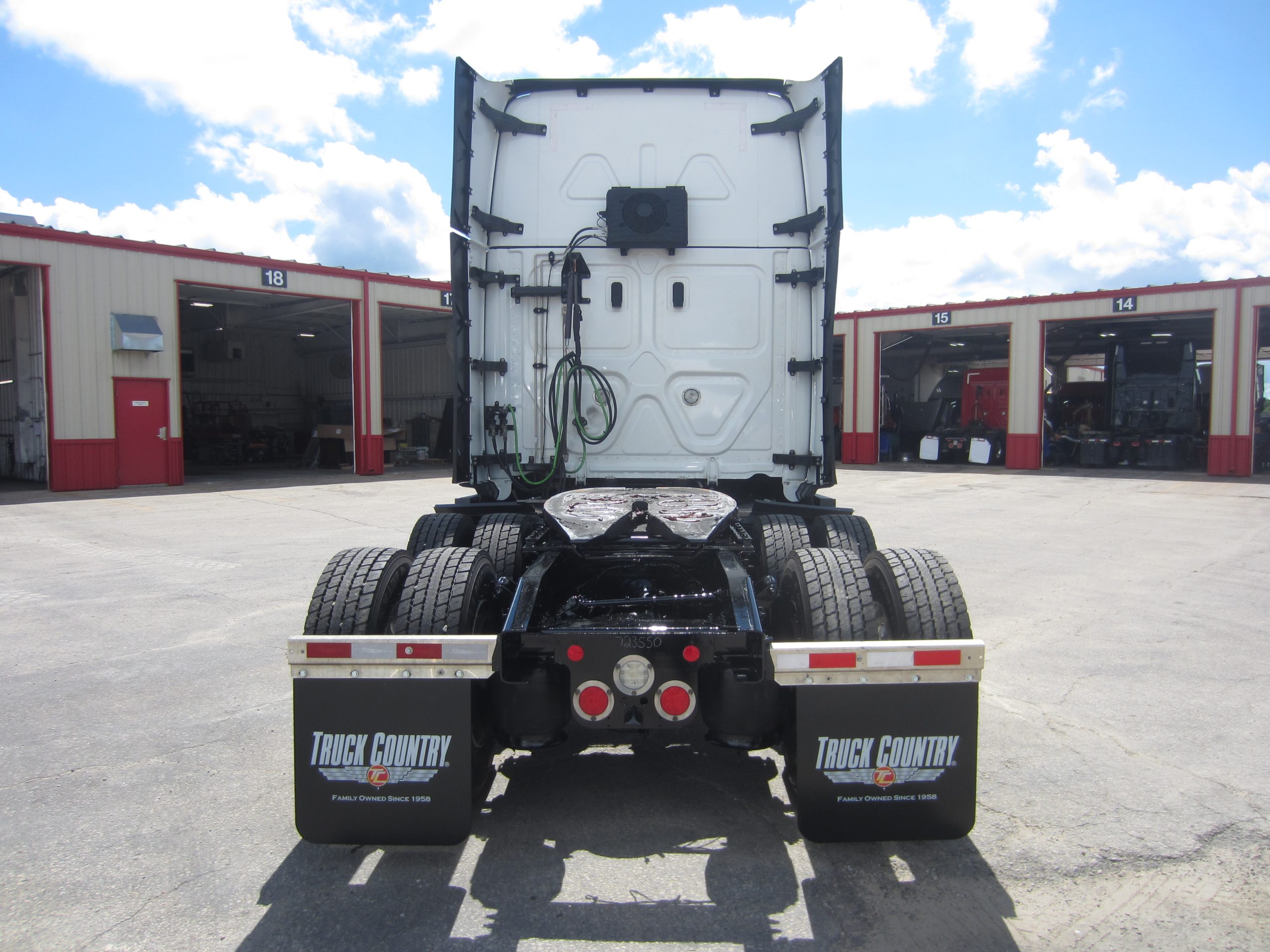 2022 Freightliner PT126 2022 Freightliner PT126 - image 4 of 6