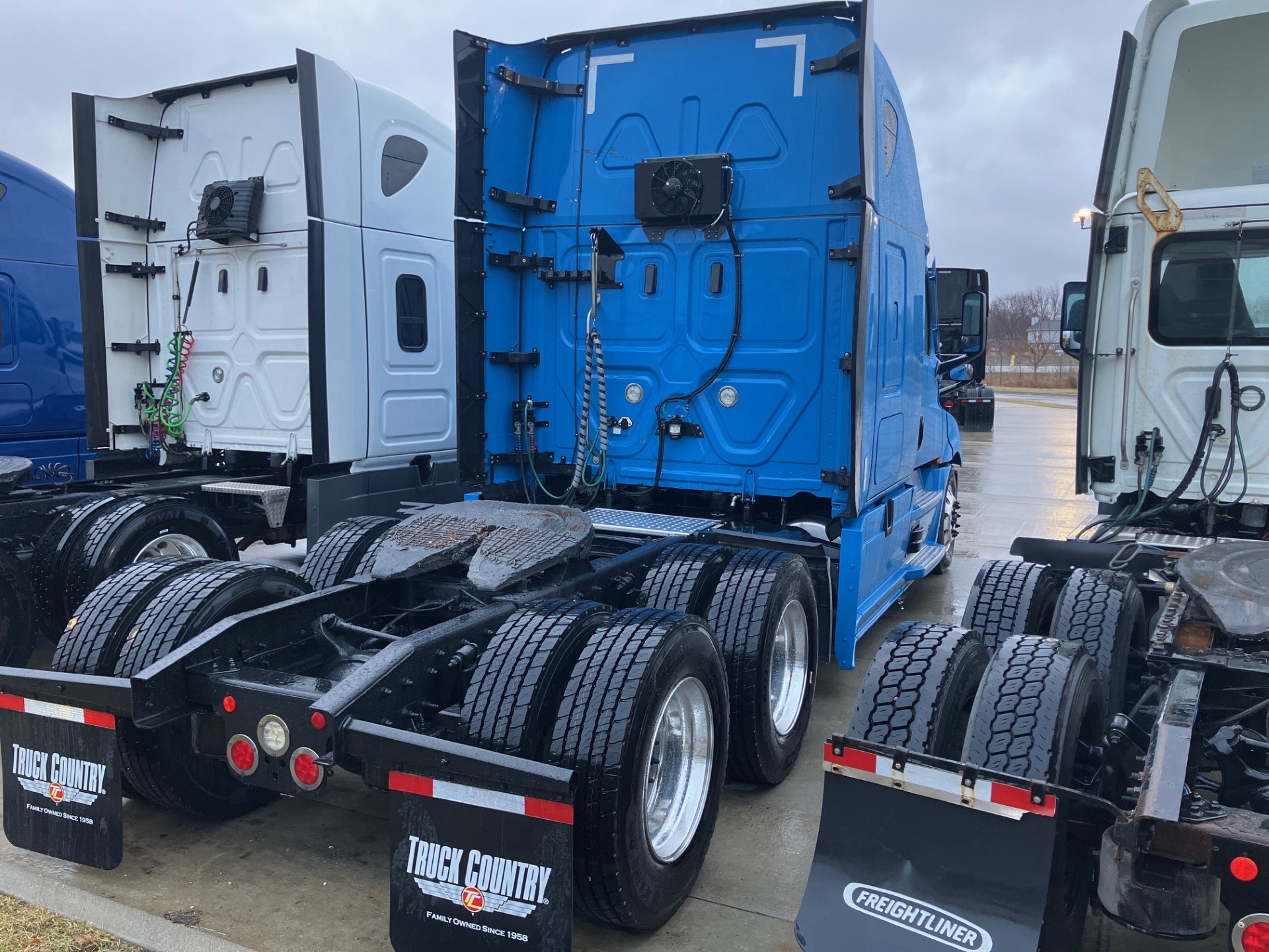 2022 Freightliner PT126 2022 Freightliner PT126 - image 5 of 6