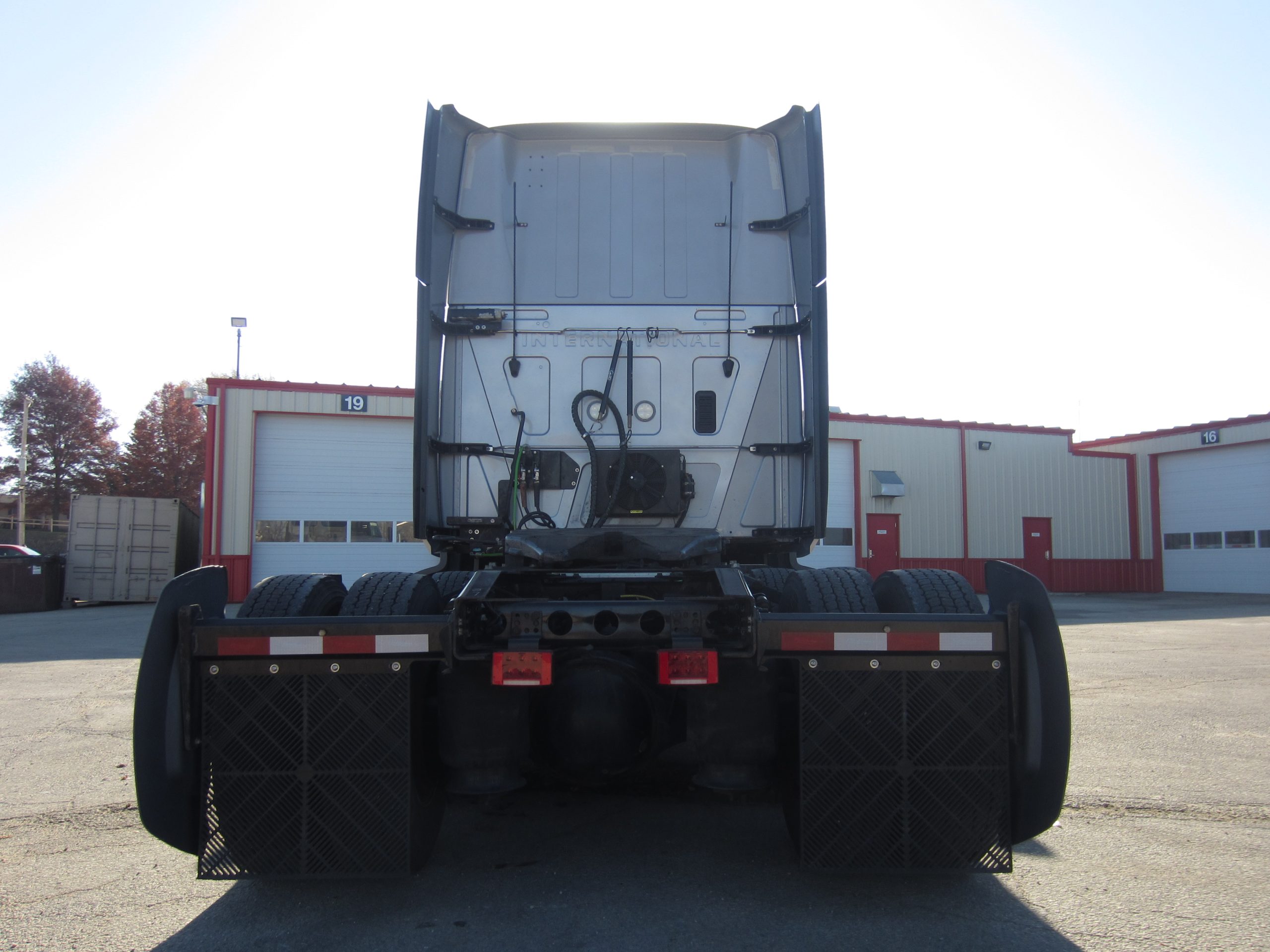 2022 International LT625 2022 International LT625 - image 4 of 4