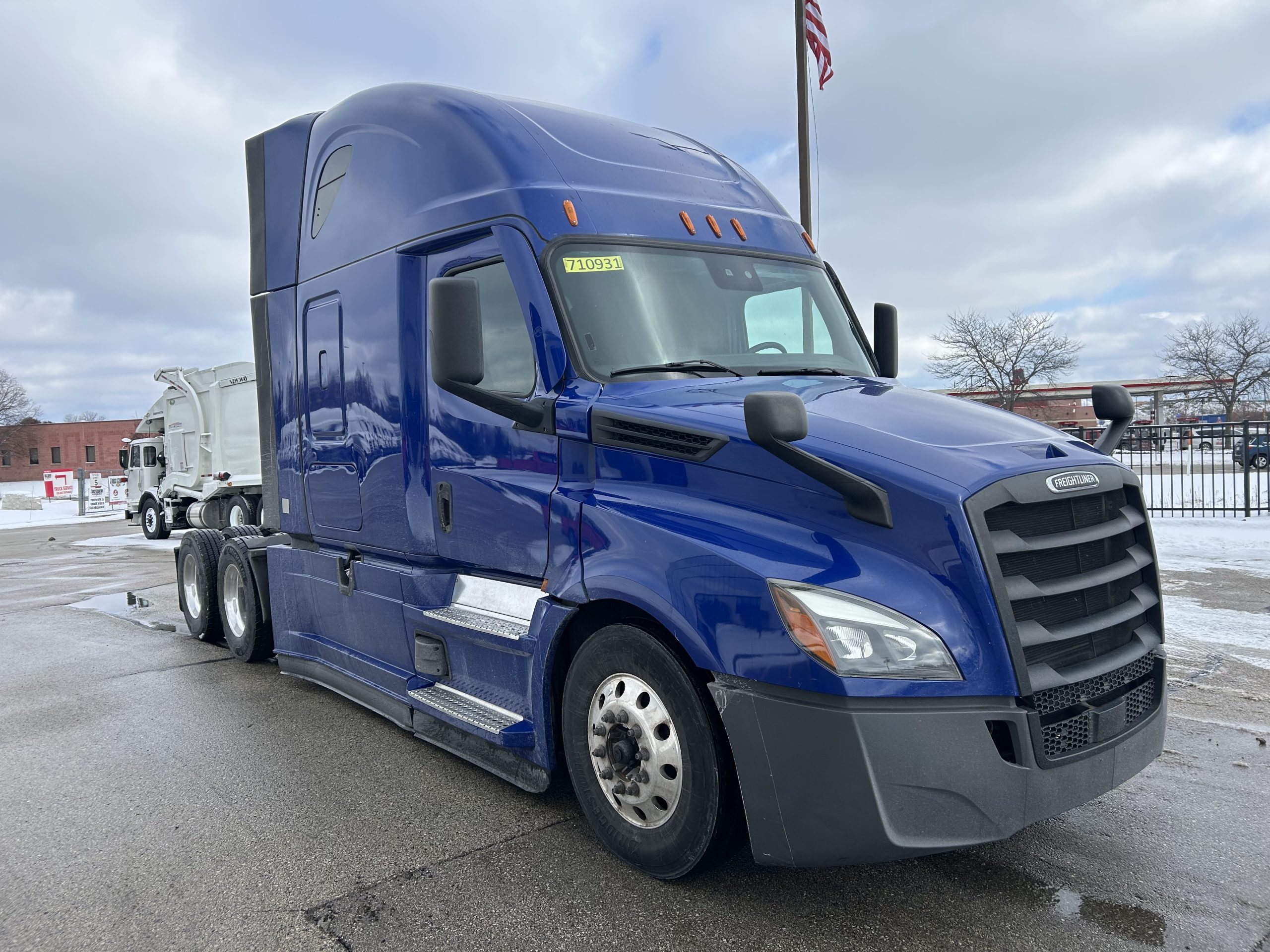 2022 Freightliner PT126SLP 2022 Freightliner PT126SLP - image 3 of 6
