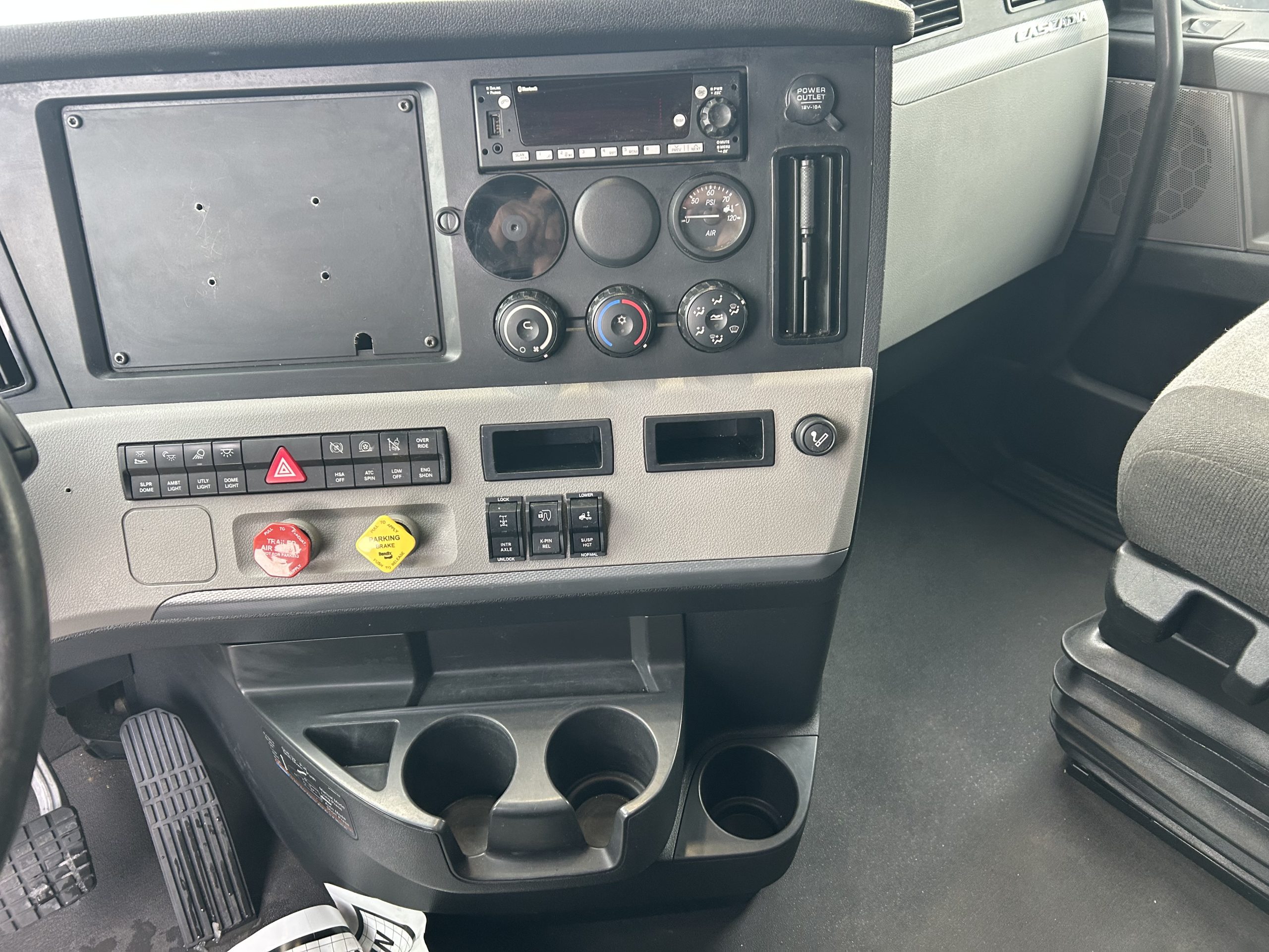 2022 Freightliner PT126SLP 2022 Freightliner PT126SLP - image 6 of 6