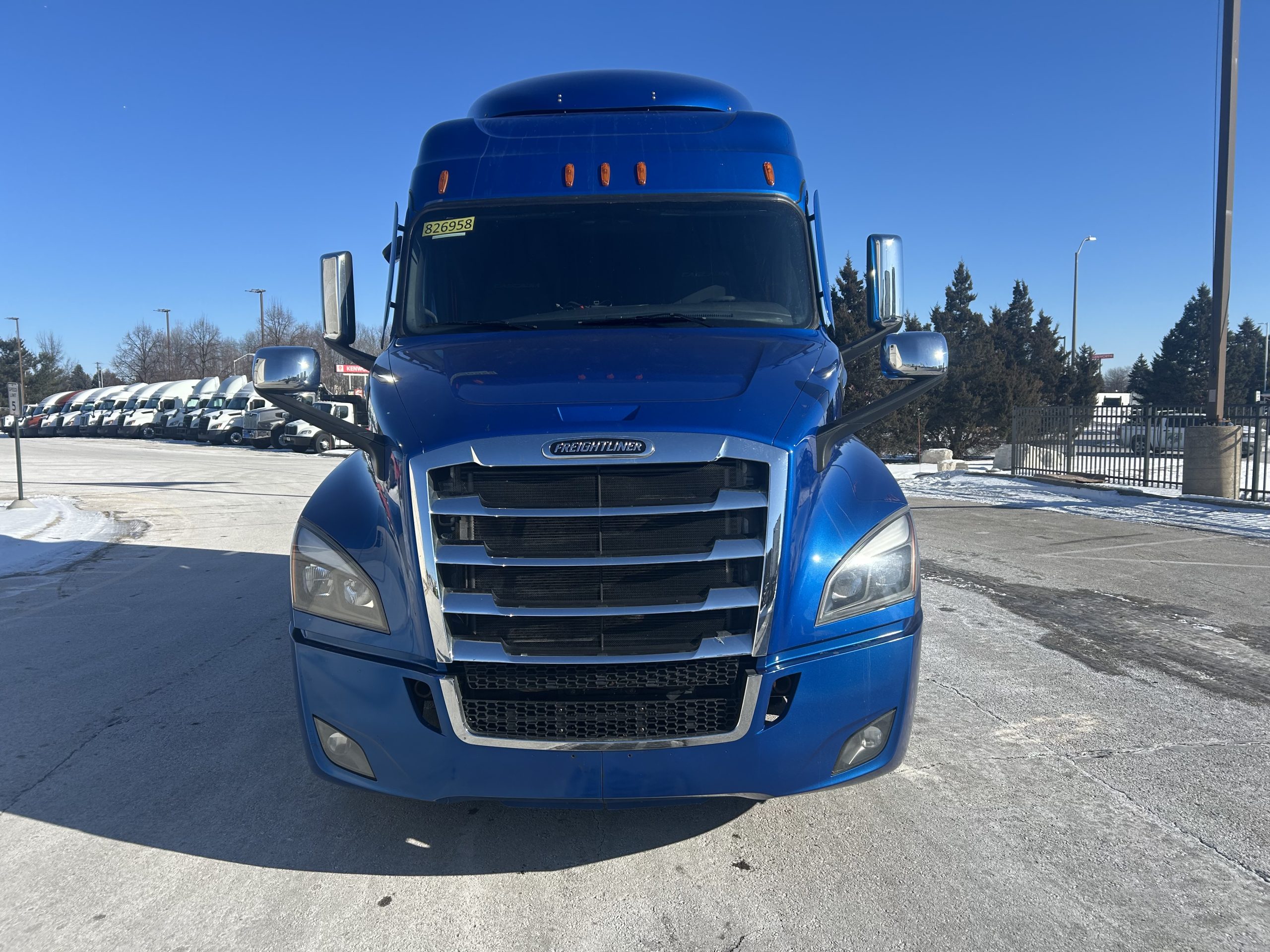 2024 Freightliner PT126SLP 2024 Freightliner PT126SLP - image 2 of 6