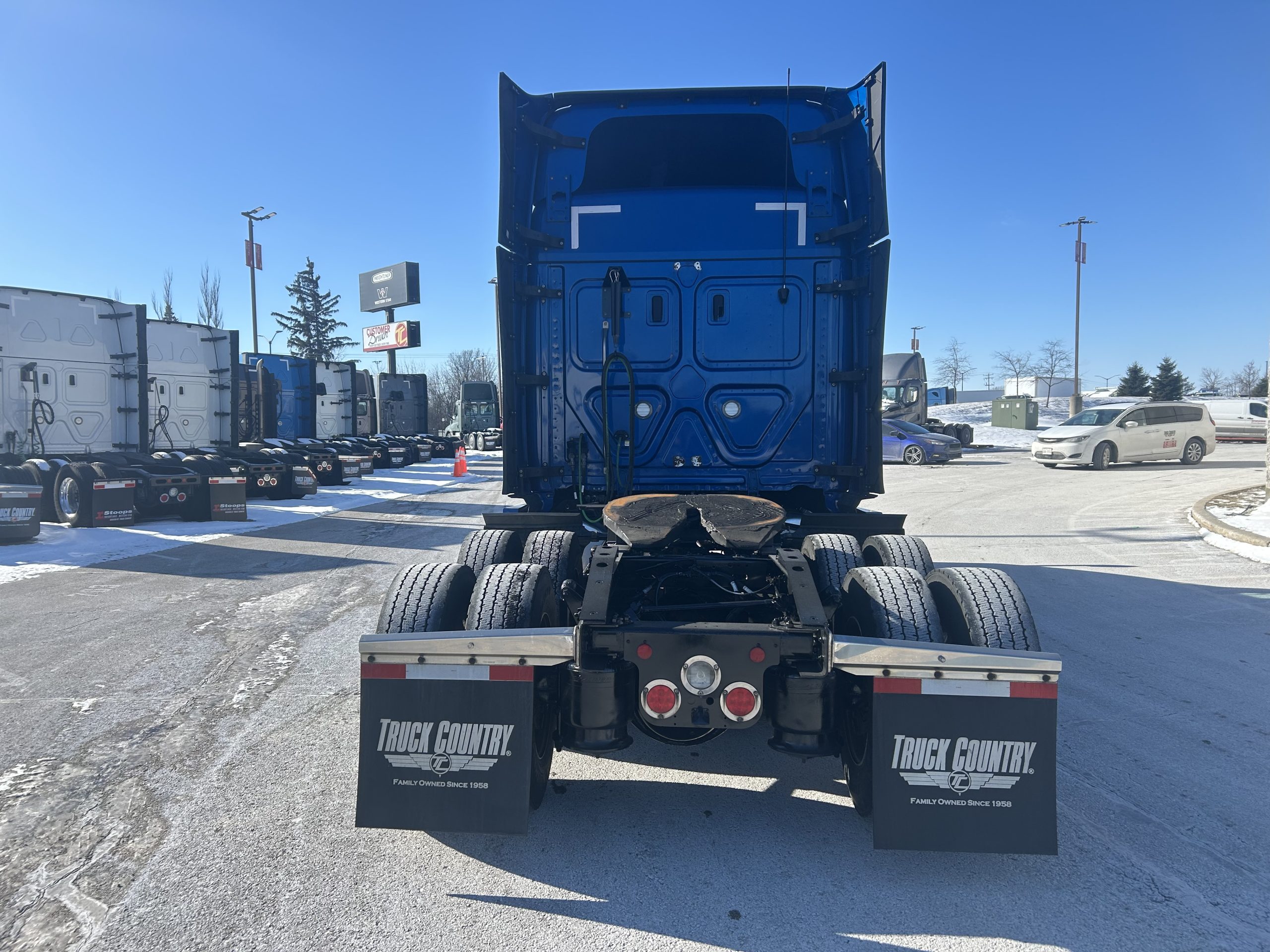 2024 Freightliner PT126SLP 2024 Freightliner PT126SLP - image 4 of 6