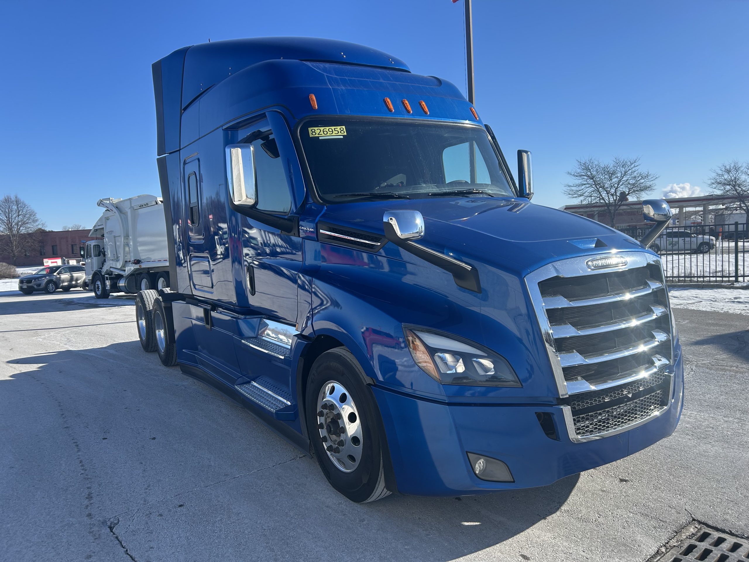 2024 Freightliner PT126SLP 2024 Freightliner PT126SLP - image 3 of 6