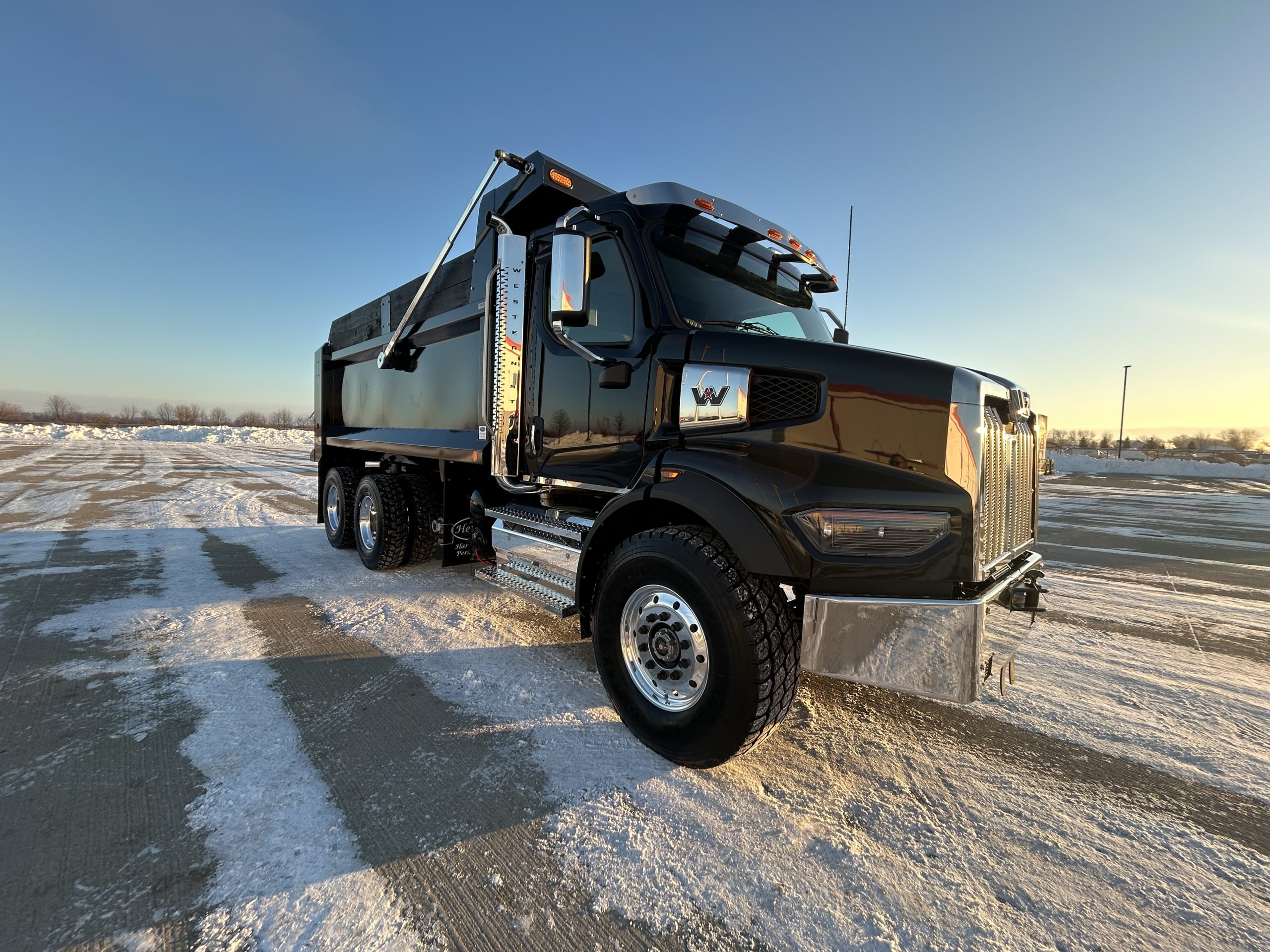 2026 Western Star 47X 2026 Western Star 47X - image 3 of 6