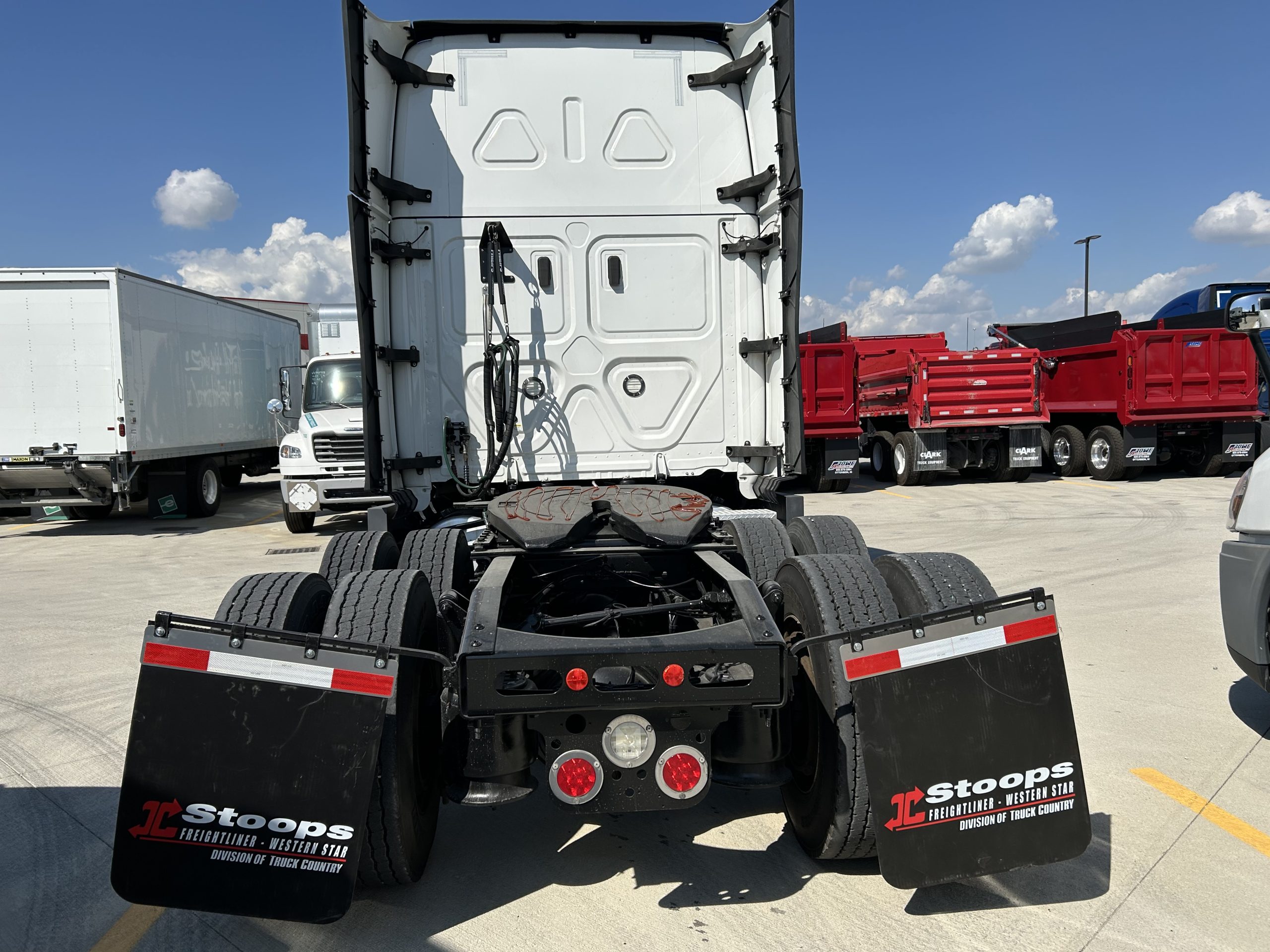 2021 Freightliner PT126 2021 Freightliner PT126 - image 4 of 6