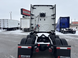 2023 Freightliner PT126SLP 2023 Freightliner PT126SLP - image 4 of 6