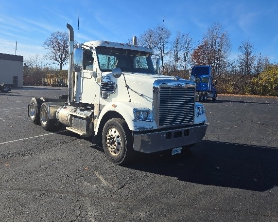 2020 Freightliner 122SD 2020 Freightliner 122SD - image 1 of 1