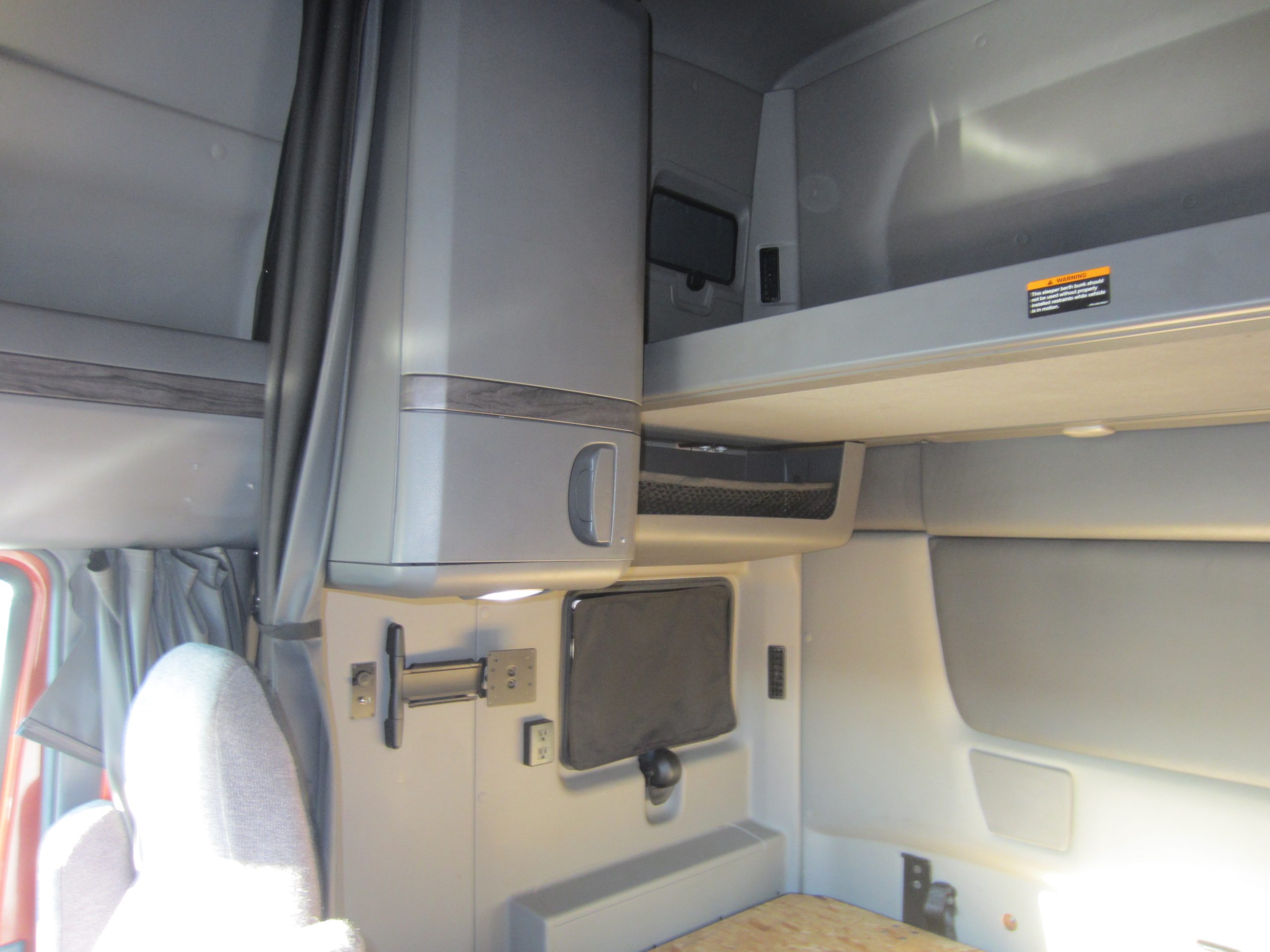 2023 International LT625 2023 International LT625 - image 6 of 6