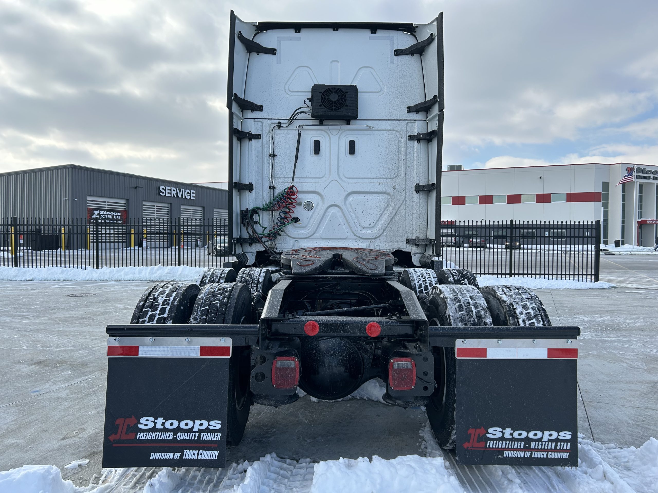 2023 Freightliner PT126 2023 Freightliner PT126 - image 4 of 6